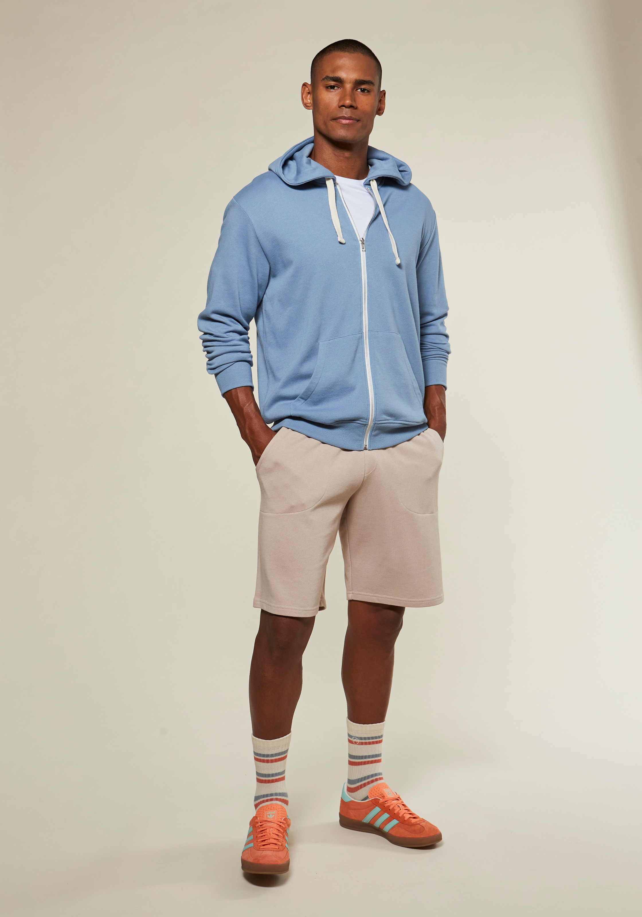KangaROOS Kapuzensweatjacke, mit Kapuze, kontrast Zipper und kontrast Bänder