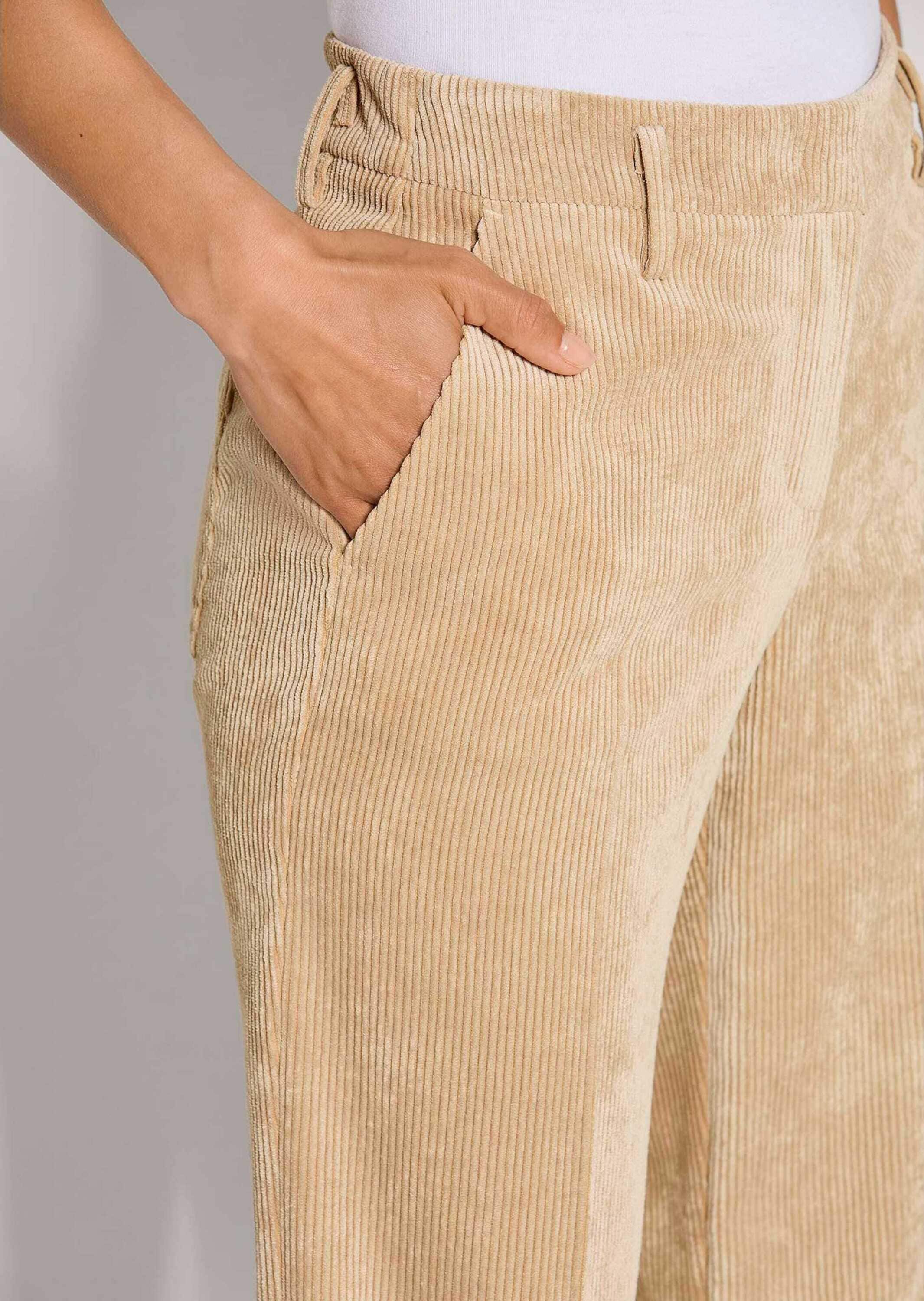 MADELEINE Cordhose »Hose Weite Cordhose mit Bügelfalten«