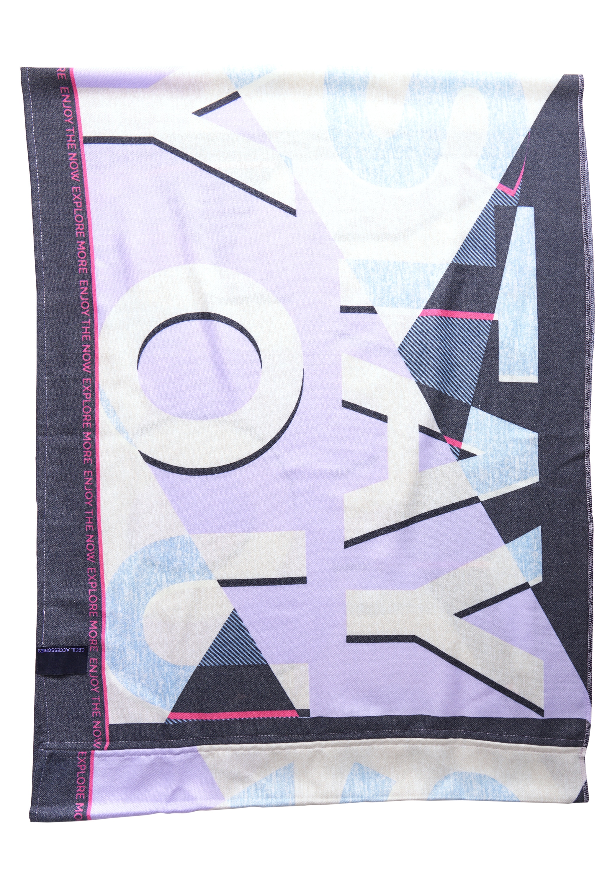 Cecil Loop, softer Materialmix