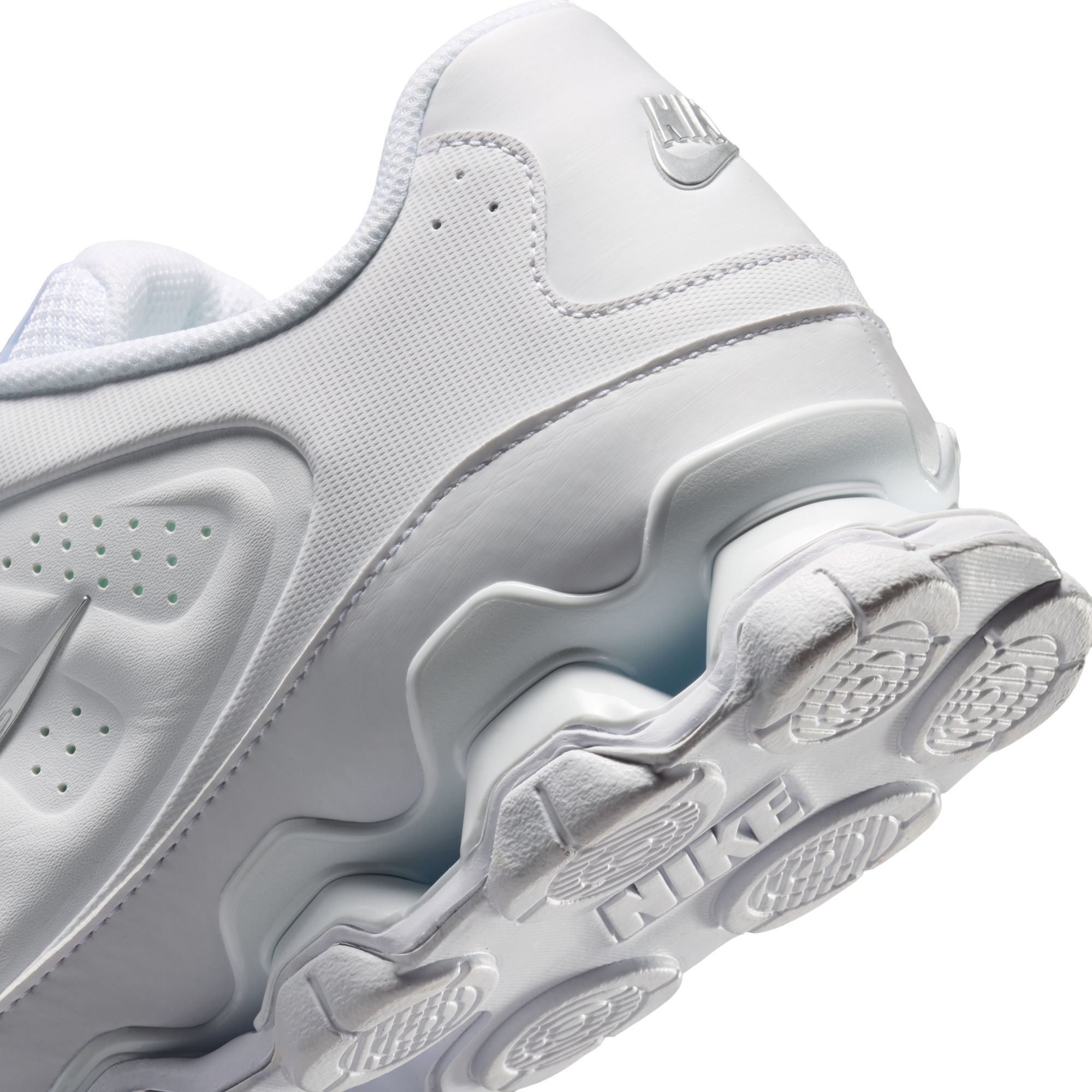 Nike Sportswear Sneaker »Reax 8«  inspiriert vom Design des Nike Shox