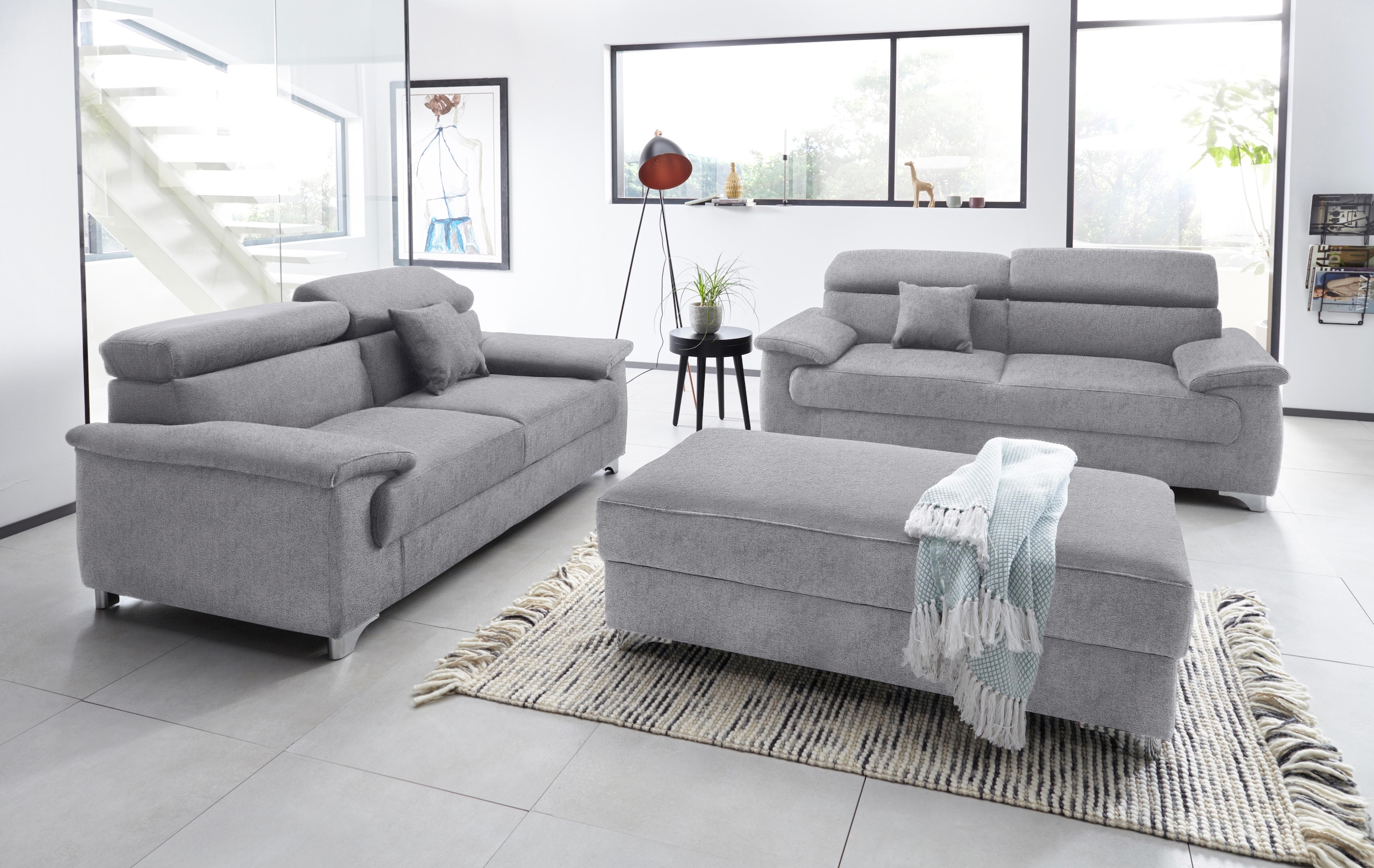 DOMO collection 2,5-Sitzer »Mira inklusive Kopfteilverstellung für mehr Wohlfühlkomfort«, elegant und modern, komfortabel, frei im Raum stellbar