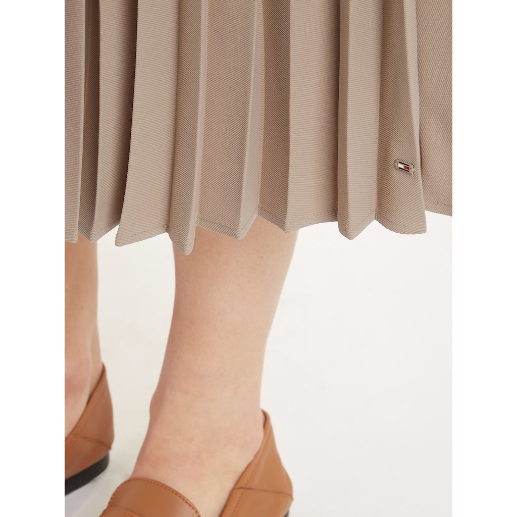 Tommy Hilfiger Plisseerock »FLUID TWILL PLEATED MIDI SKIRT«, Webrock mit Markenlabel