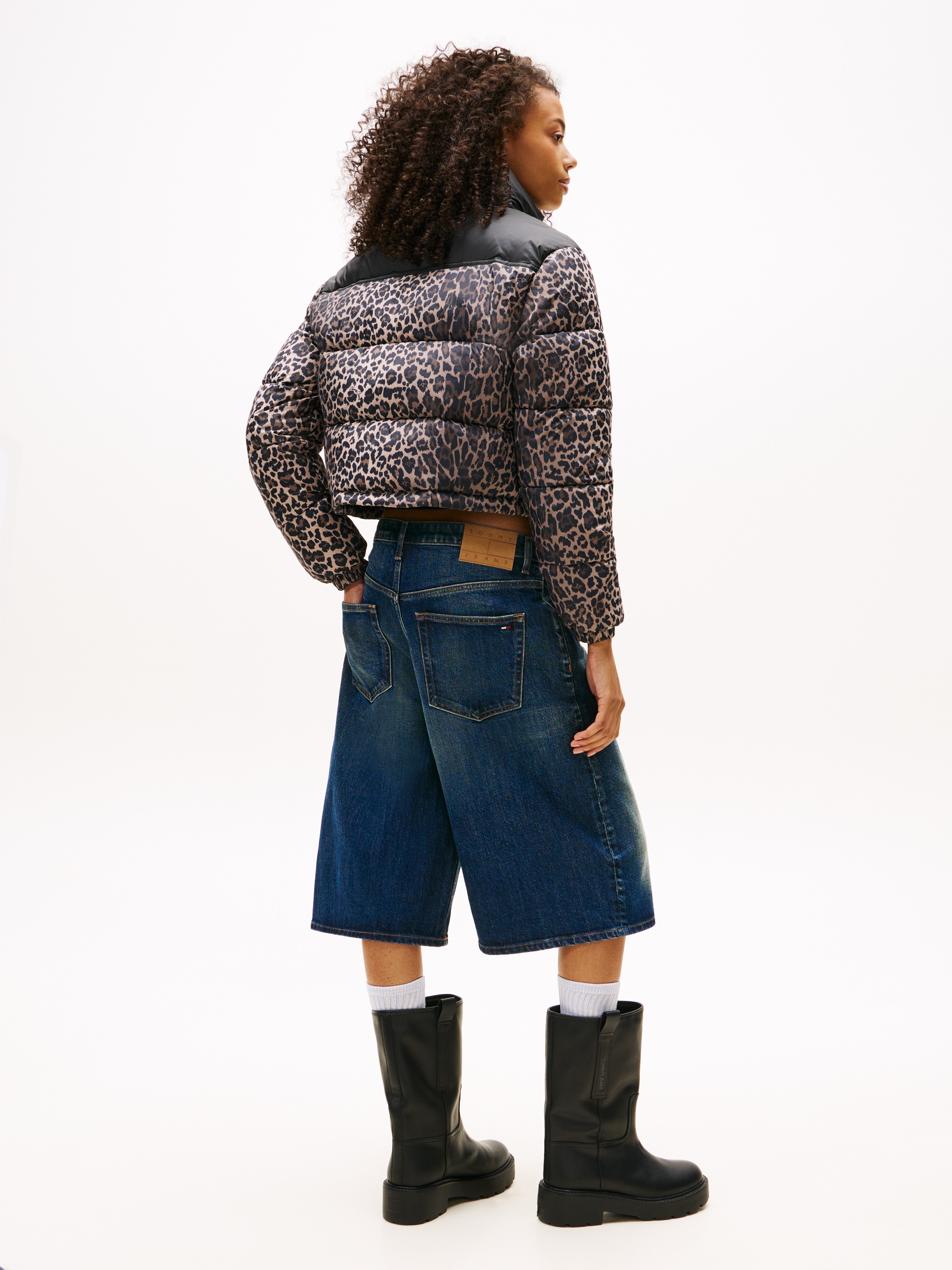 Tommy Jeans Steppjacke »TJW CROPPED LEOPARD PUFFER«