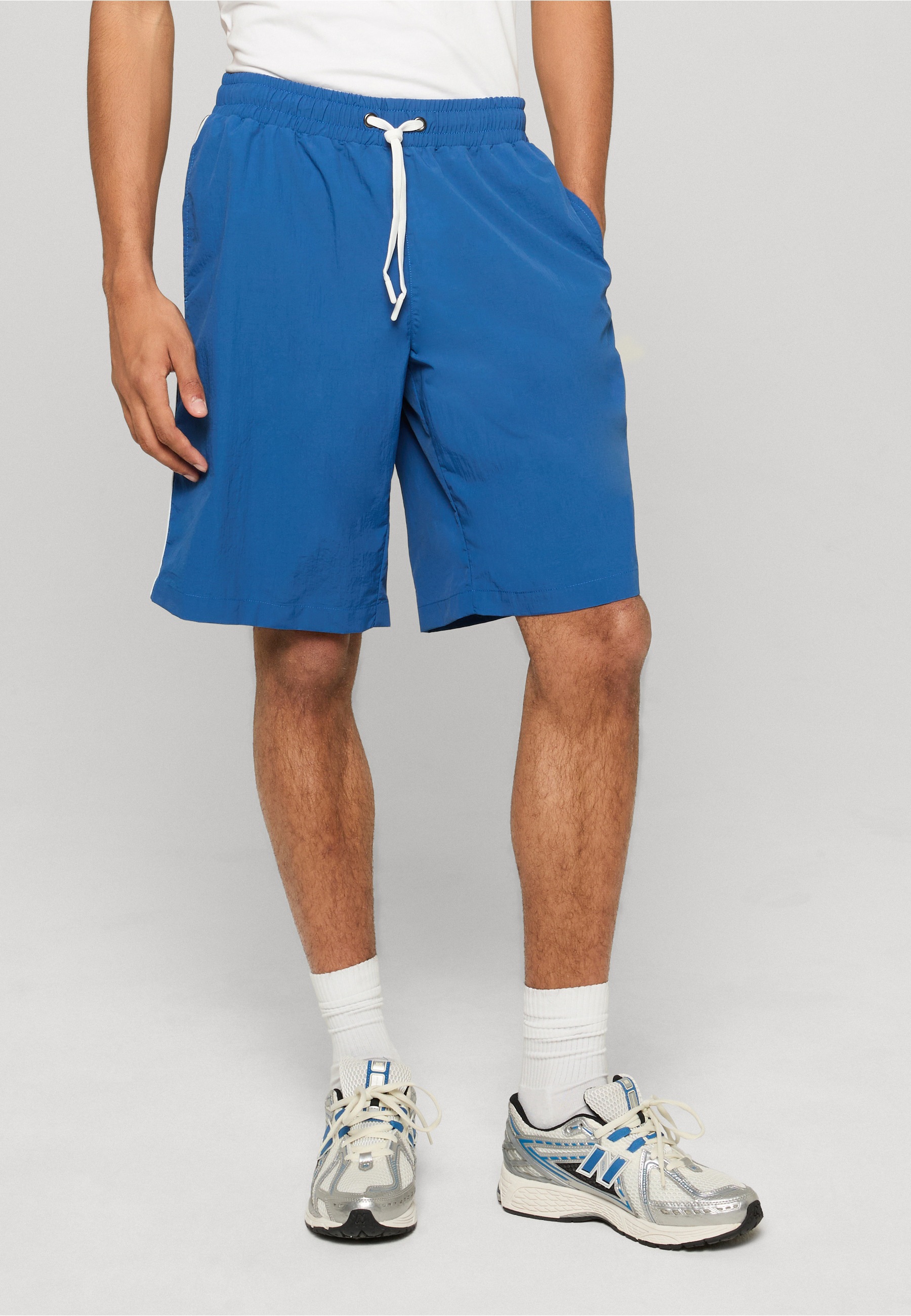 URBAN CLASSICS Badeshorts »Urban Classics Board Shorts With Patched Stripe«