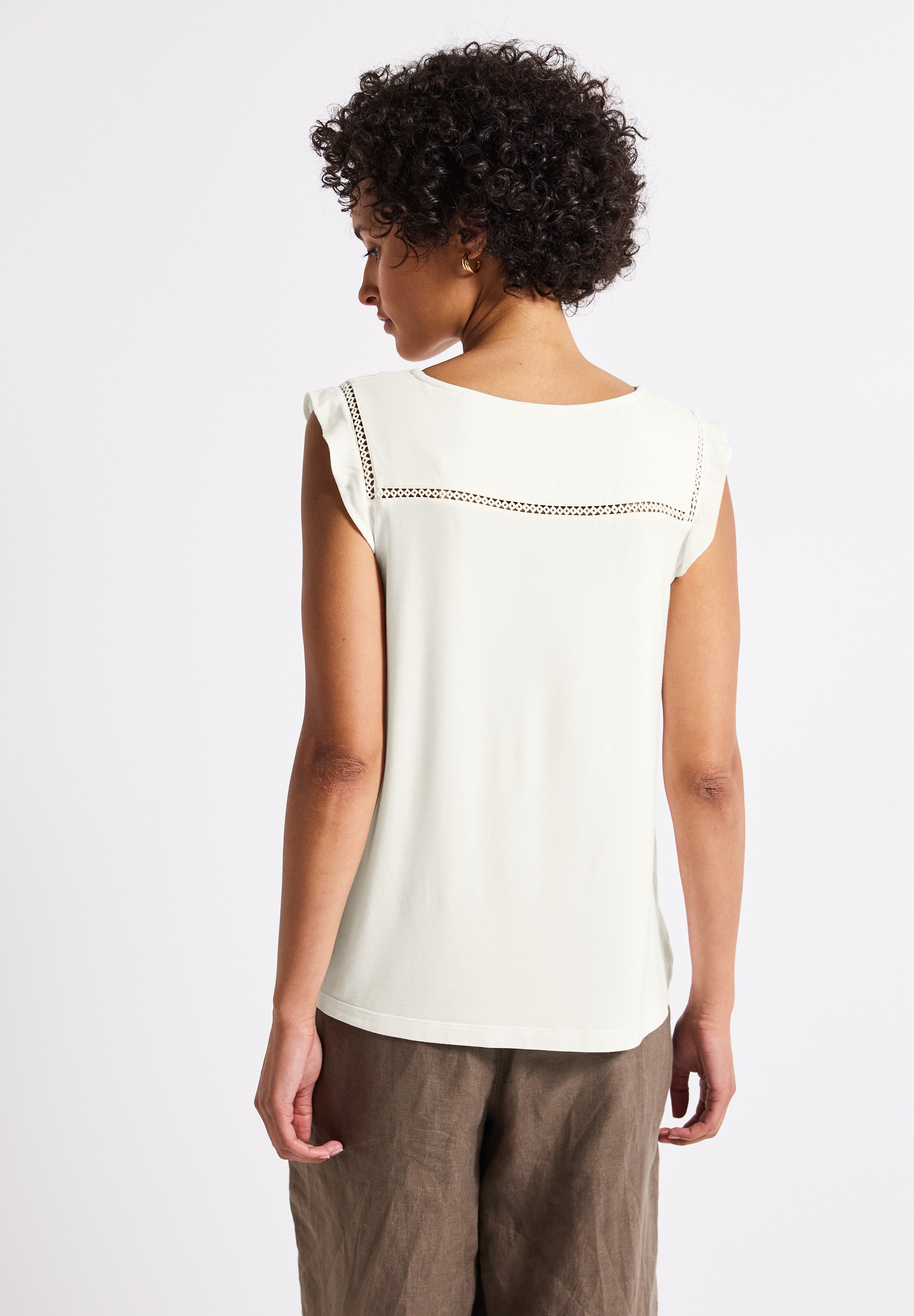 STREET ONE Spitzentop, aus elastischem Materialmix