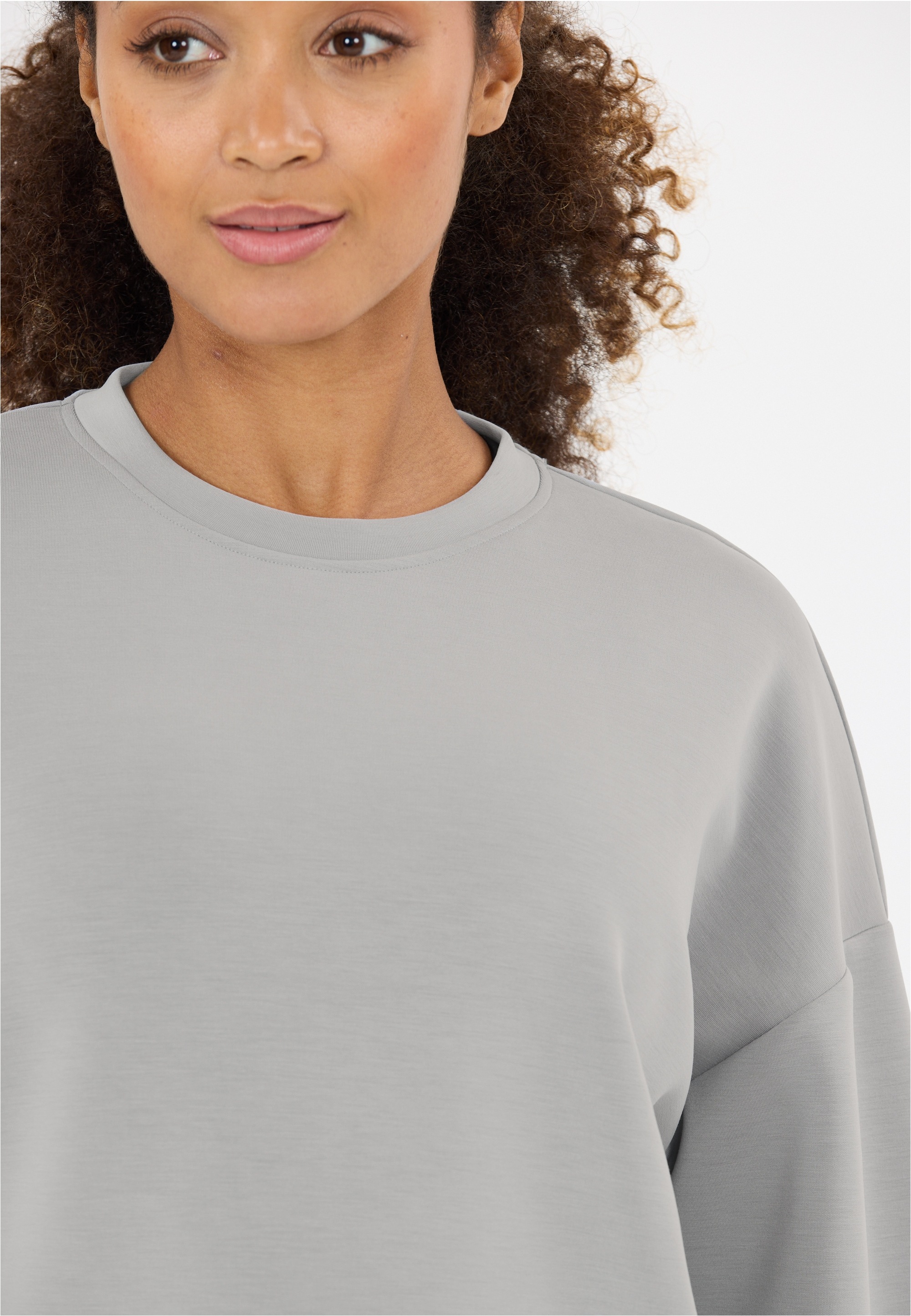 ATHLECIA Sweatshirt »Jillnana«, im klassischen Design
