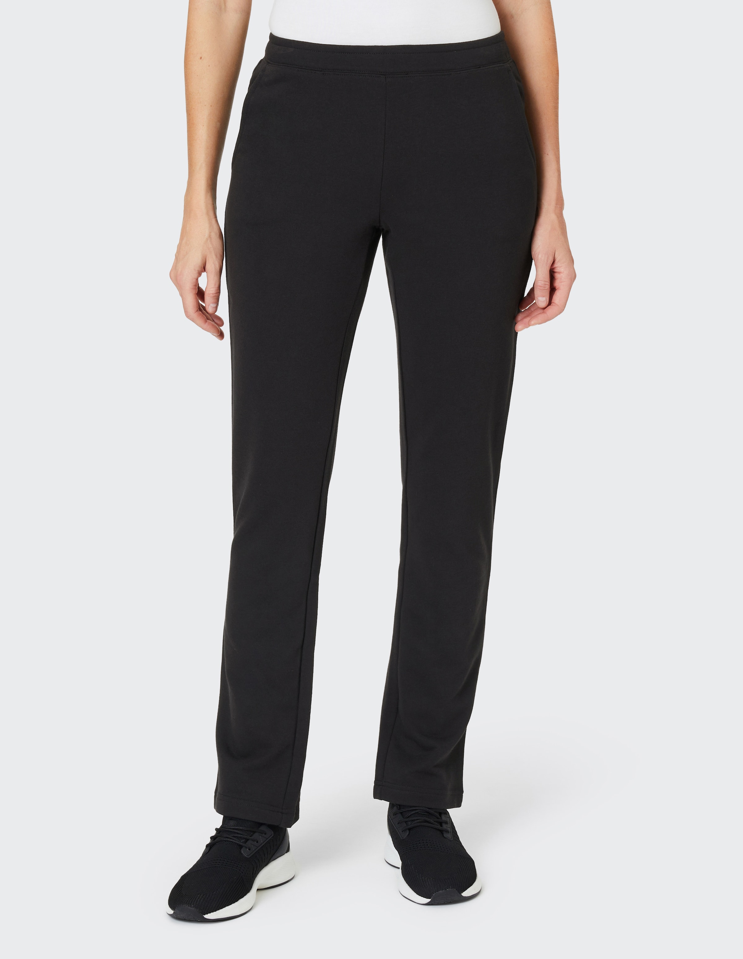 Joy Sportswear Sweathose "D SWEATHOSE NATASCHA" aus Baumwolle und Polyester, erhältlich in den Größen 36 bis 48
