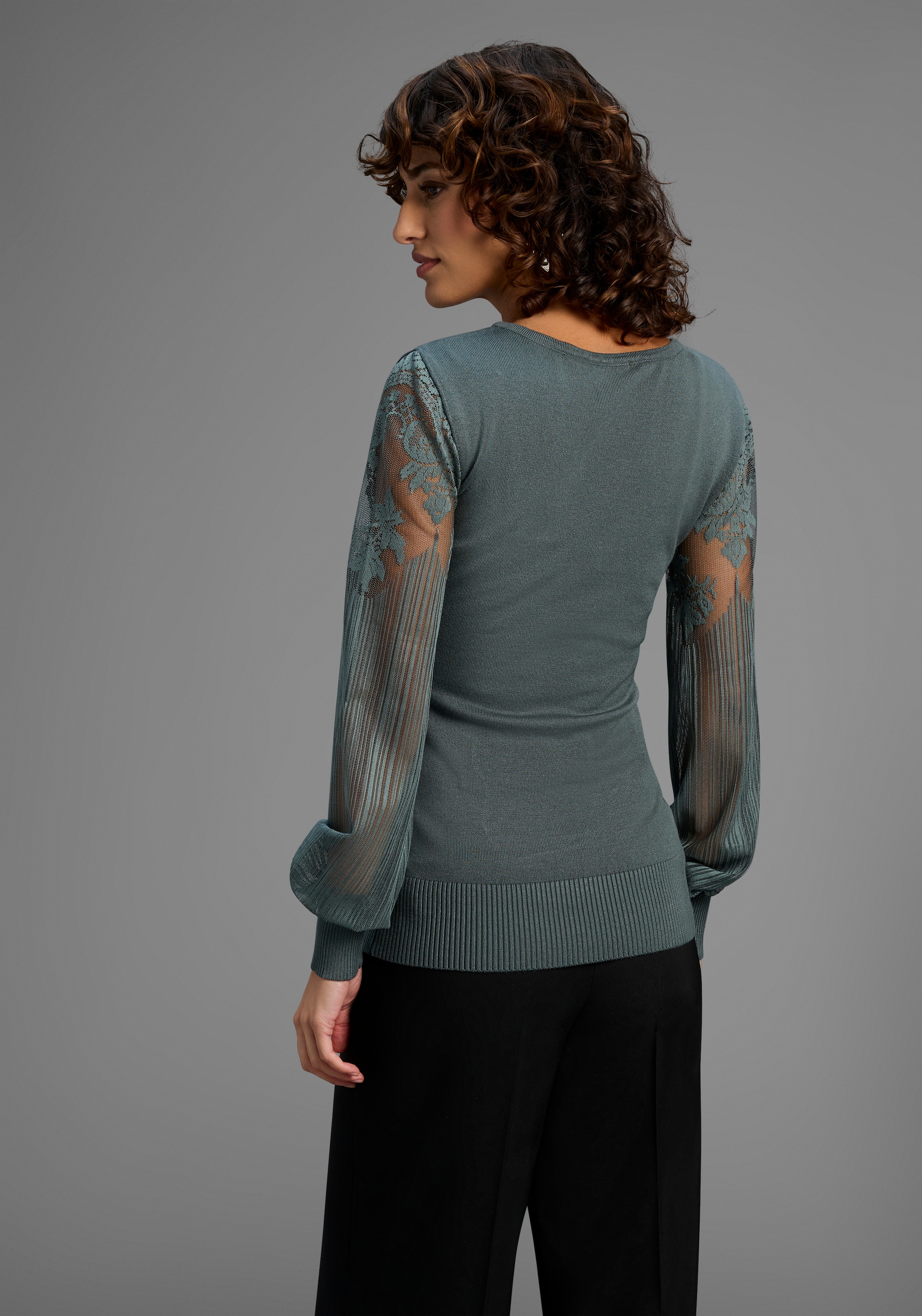 Melrose V-Ausschnitt-Pullover, mit Ärmeln aus hochwertiger Spitze günstig online kaufen