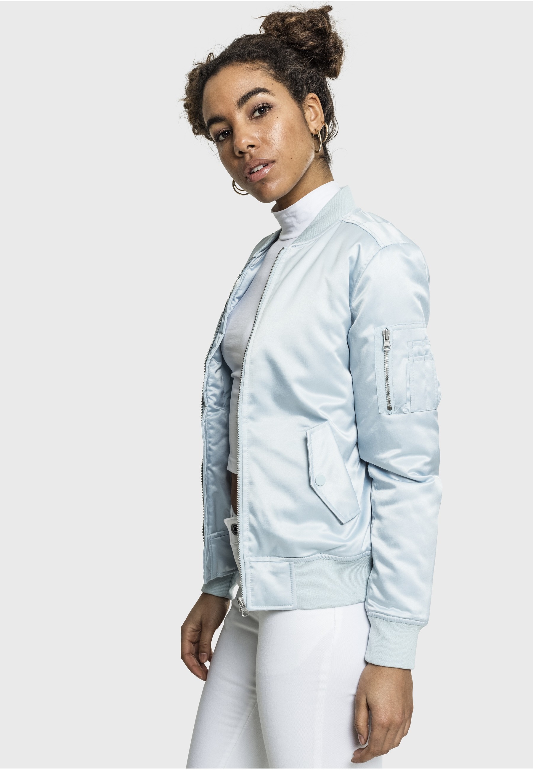 URBAN CLASSICS Allwetterjacke »Urban Classics Damen Ladies Satin Bomber Jacket« 1 Stk. tlg. ohne Kapuze