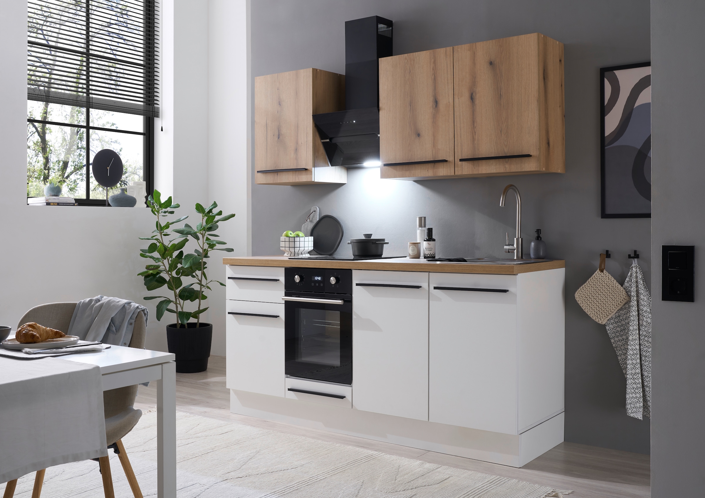 BASIC by Balculina Pantryküche »Torcello BxHxT 180x210x60 cm«, Breite 180cm, wahlweise mit E-Geräten, Softclose-Funktion