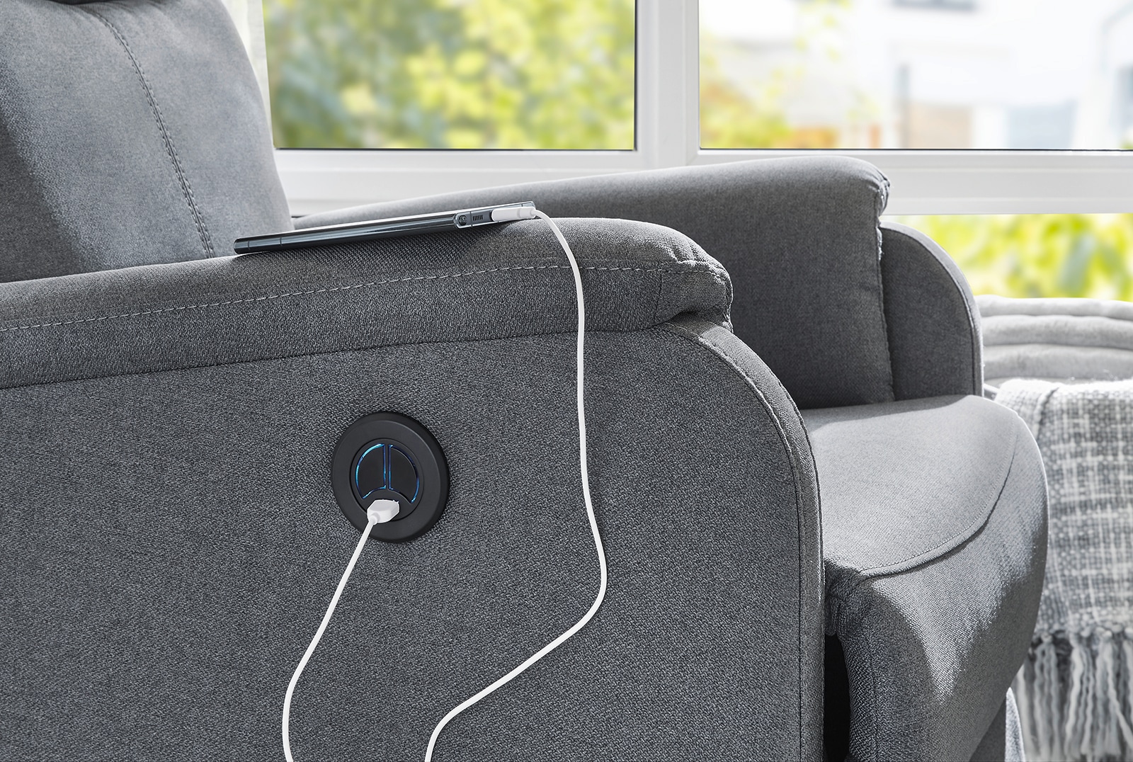 Jockenhöfer Gruppe TV-Sessel »Bristol, mit elektromotorischen Verstellfunktionen«, USB-Ladeport, Federkern, Relaxfunktion