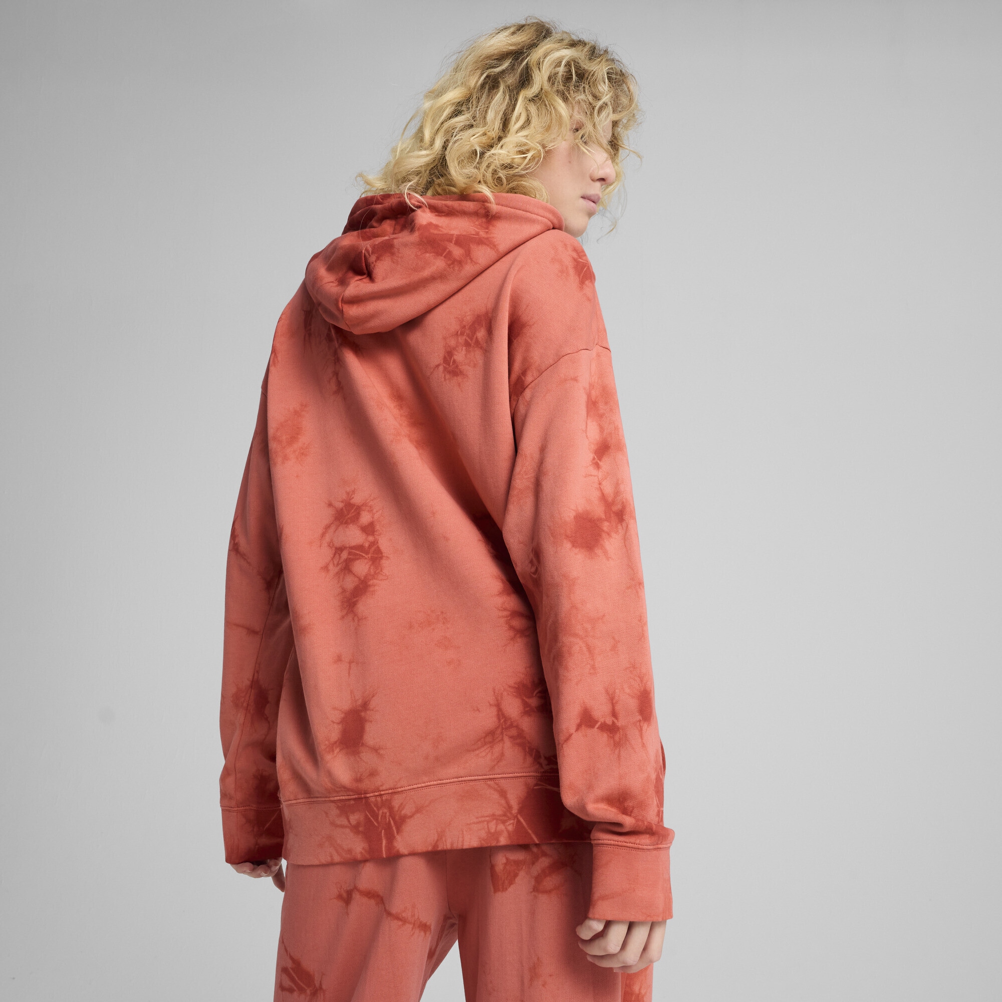 PUMA Hoodie »WARDROBE ESS FLORAL PACK Kurzer figurbetonter Hoodie mit«