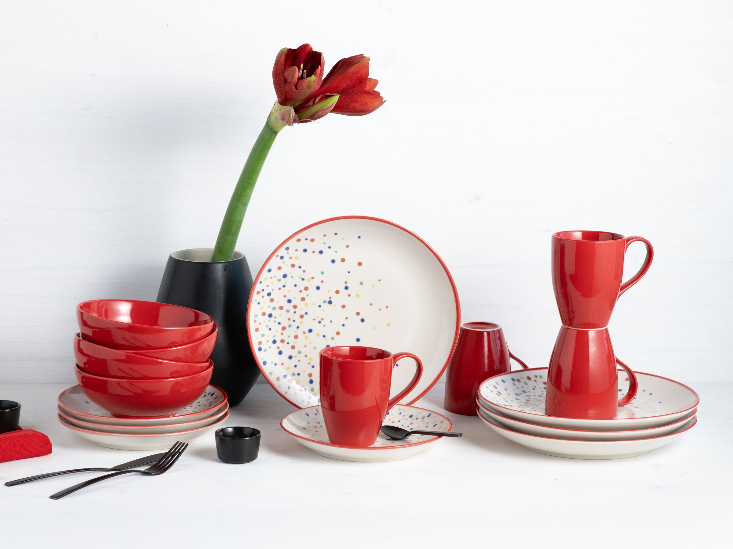 CreaTable Kombiservice »Joy, Kombi-Service 16-tlg.«, (Set, 16 tlg.), Unregelmäßige bunte Punkte, Gute Laune Geschirr, Frisch, Freundlich