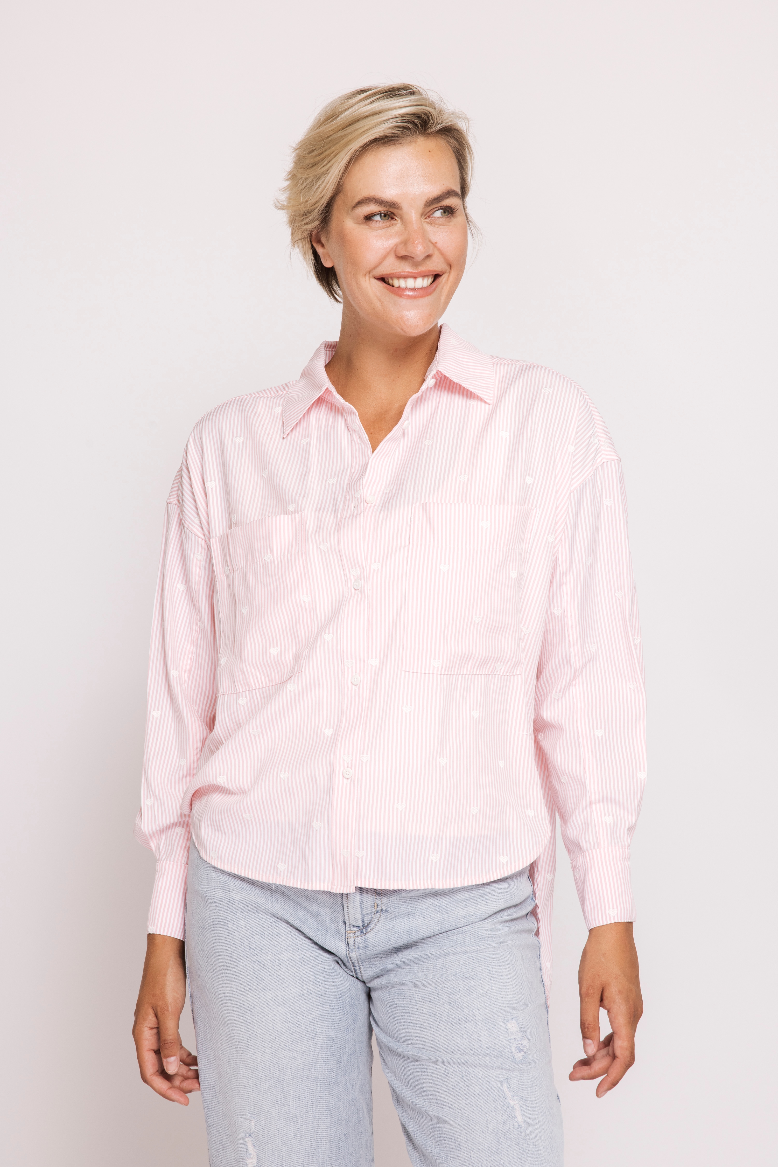 Zhrill Langarmbluse "ZHLUCY Ringelbluse mit Stickerei" lässige Passform, mit Ringellook, mit Brusttaschen, mit Knopfleiste