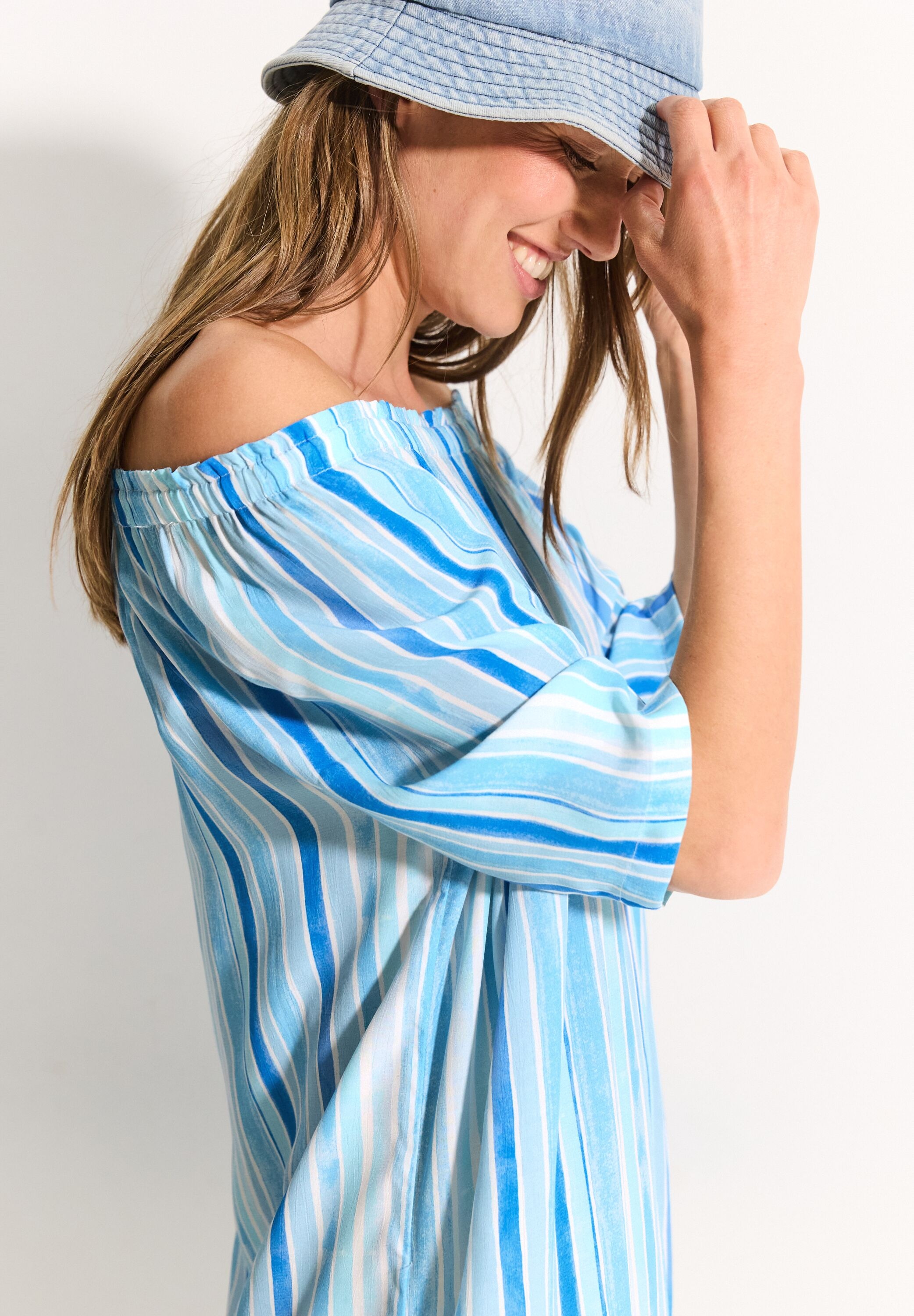 Cecil Sommerkleid, in Crepe Optik