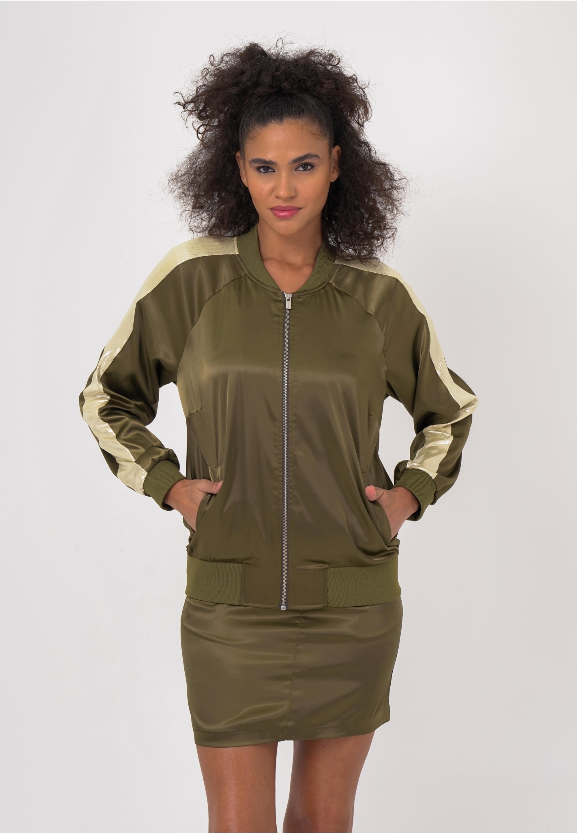 freshlions Bomberjacke "Aurelia", (1 St.), im sportlichen Design günstig online kaufen