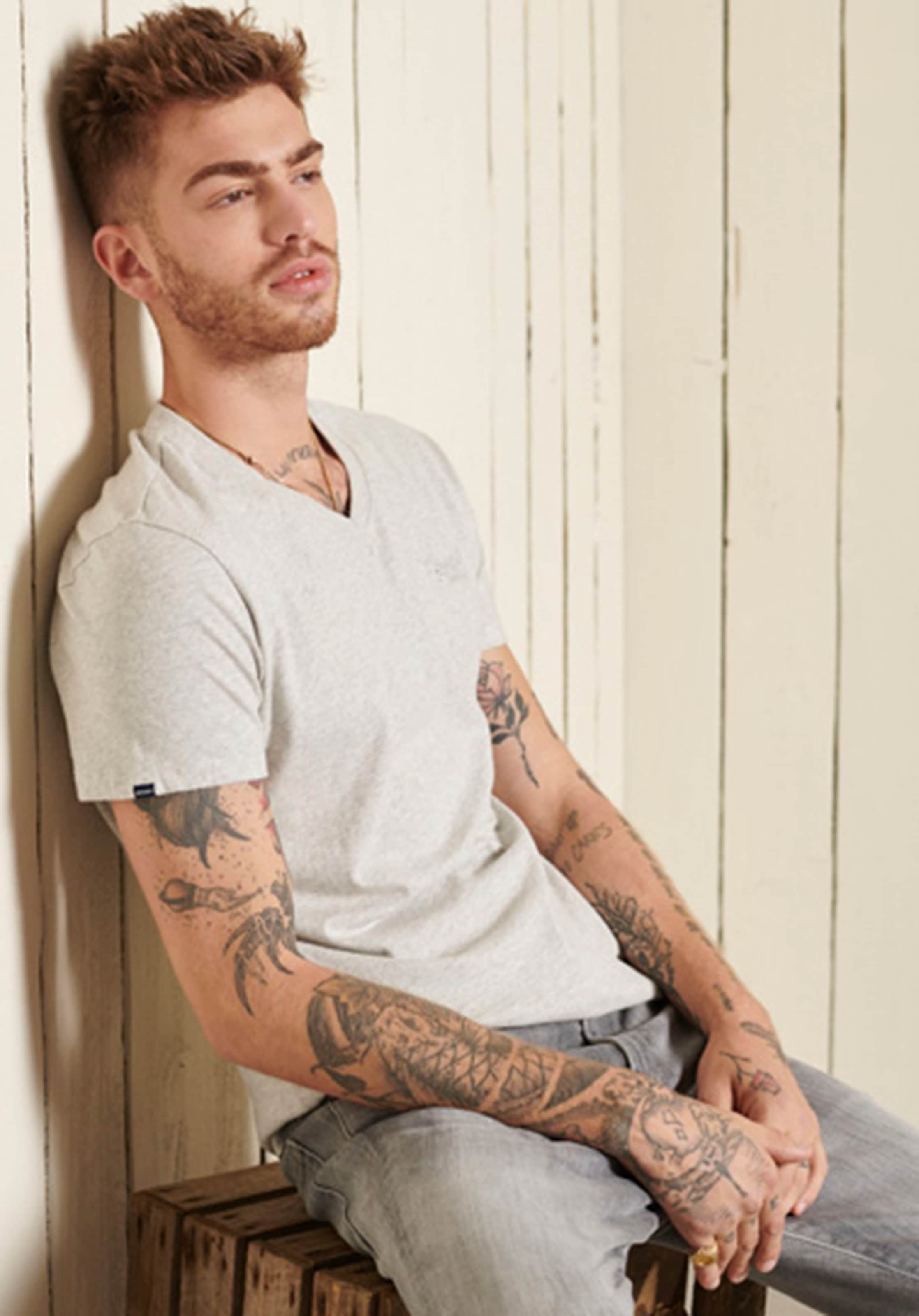 Superdry V-Shirt »VINTAGE LOGO EMB VEE«