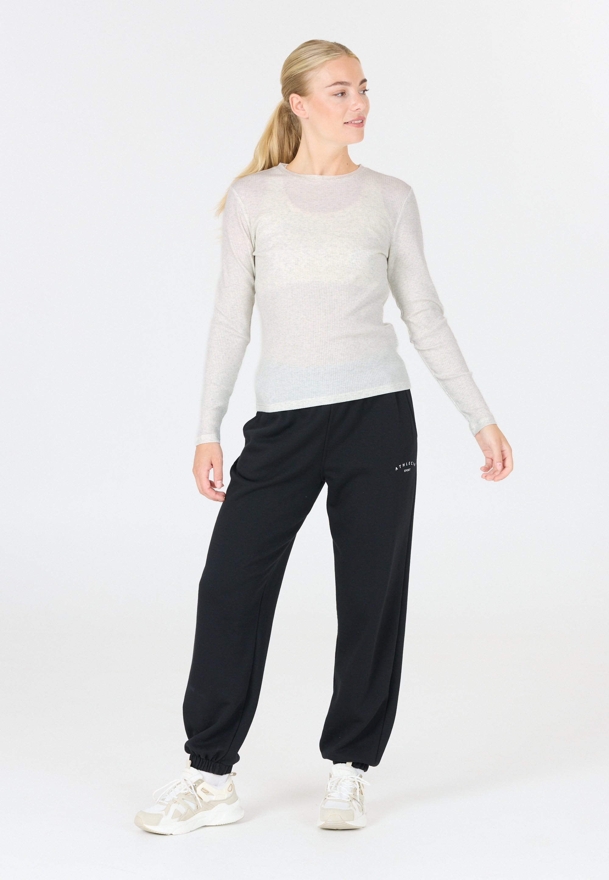 ATHLECIA Langarmshirt »Lankae«, (1 tlg.), mit feuchtigkeitsregulierenden Eigenschaften und 4-Wege-Stretch