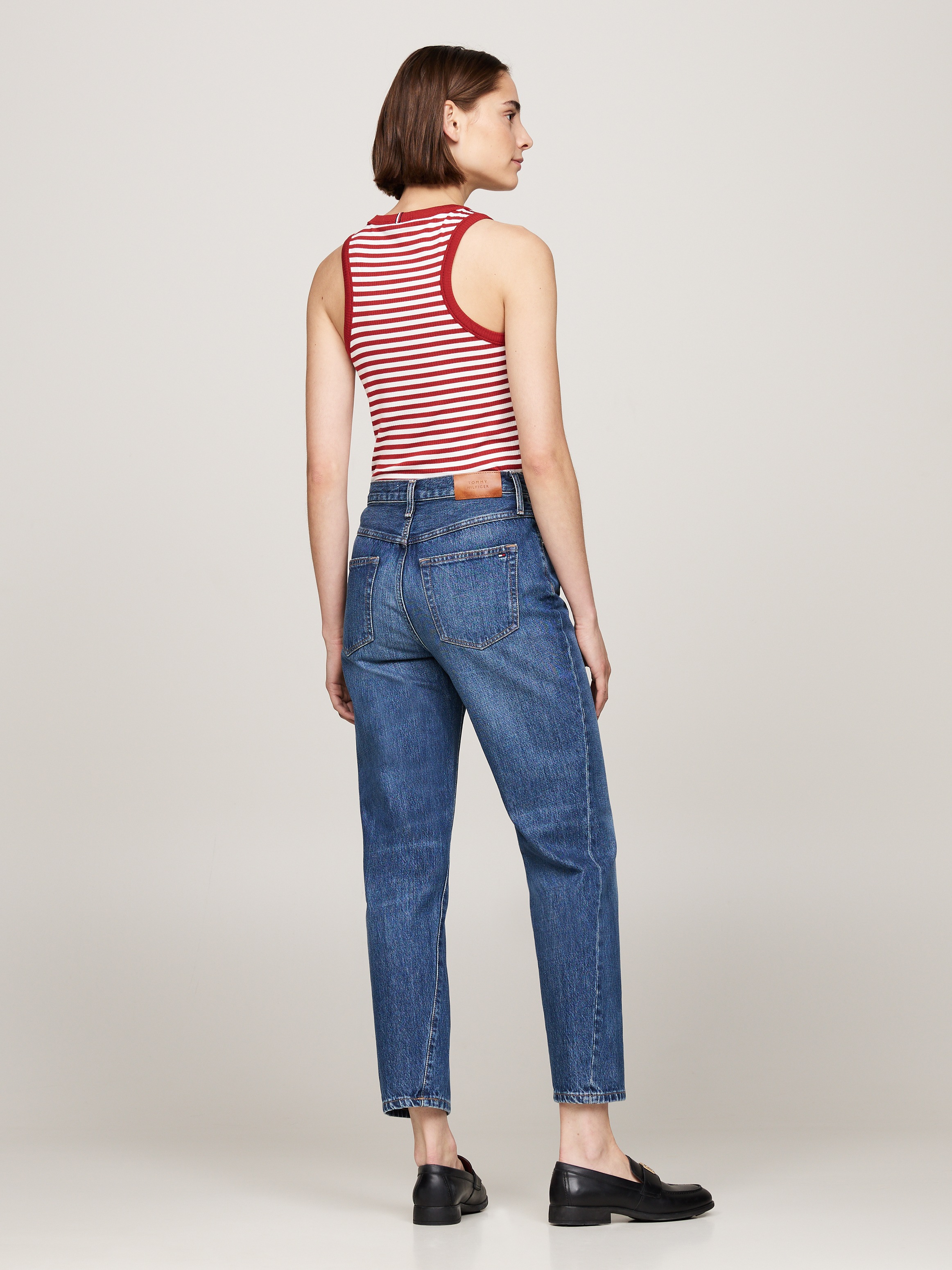 Tommy Hilfiger Straight-Jeans »CLASSIC STRAIGHT HW A TWIST BETH«, mit Tommy Hilfiger Logo-Badge