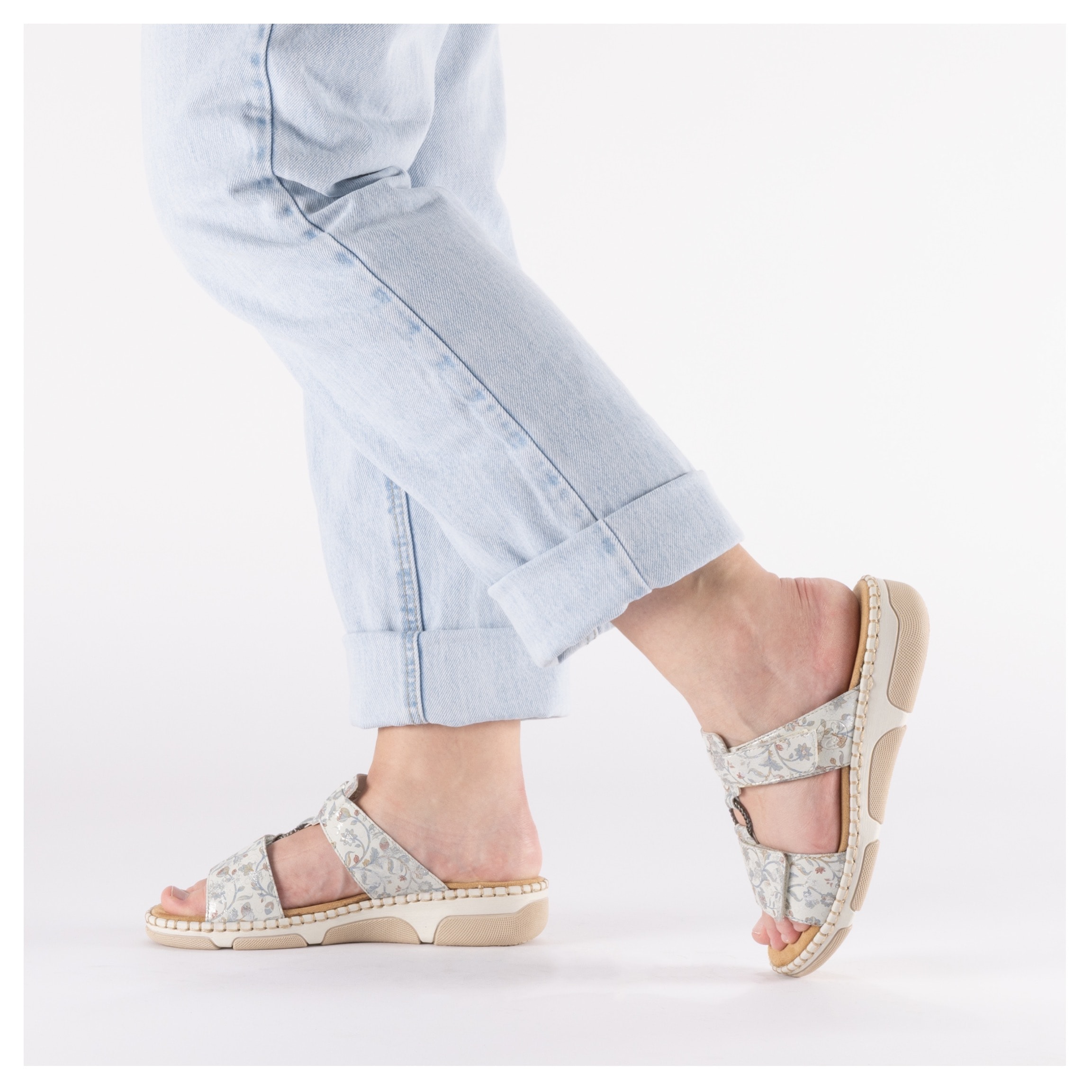 Rieker Pantolette  Sommerschuh, Urlaubsschuh, Strandschuh mit floralem Muster