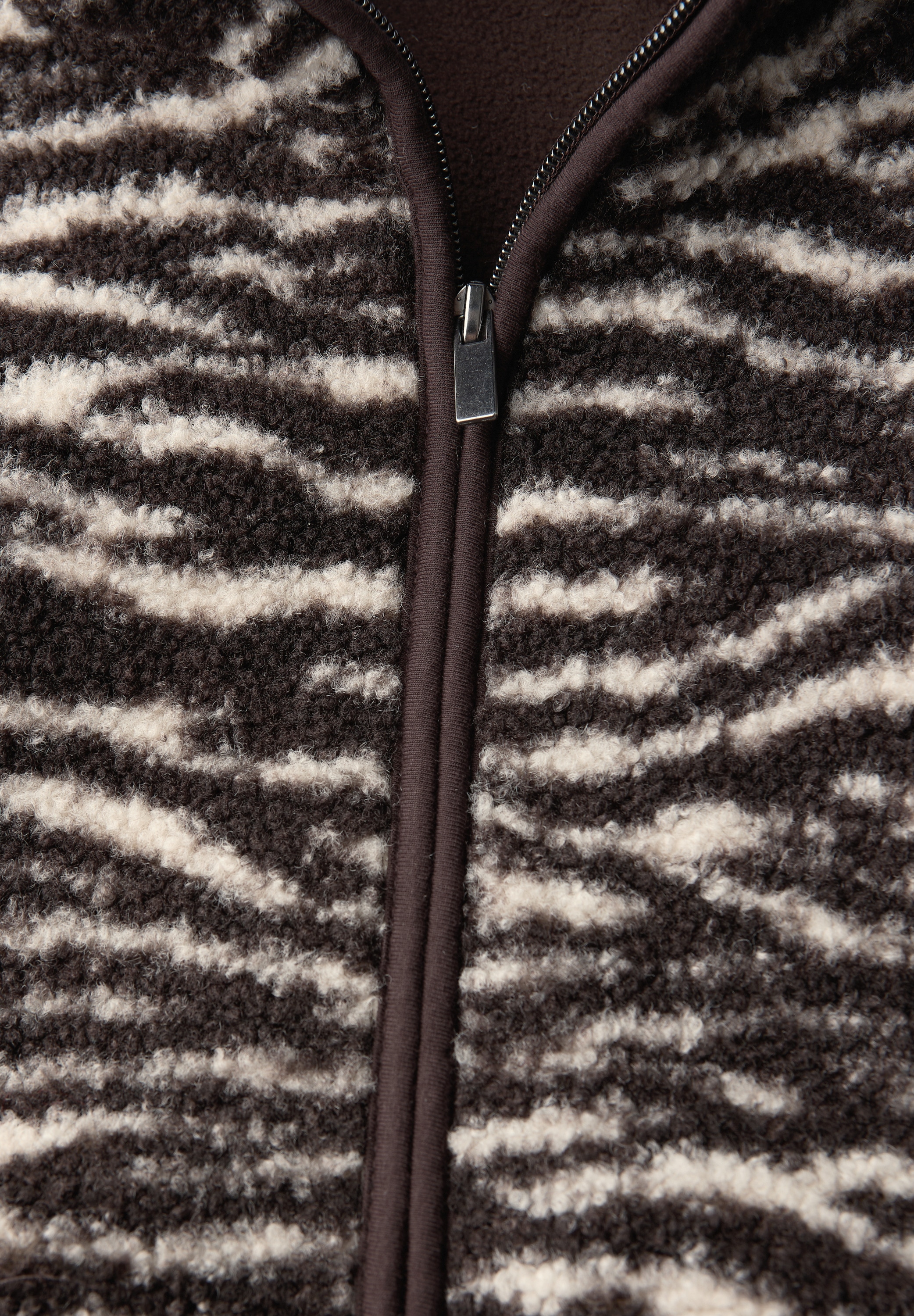 STREET ONE Kurzjacke, mit Kapuze, mit Zebramuster