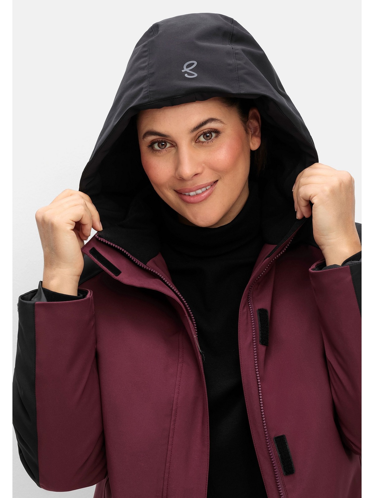 Sheego Outdoorjacke »Große Größen«, mit Kapuze, atmungsaktiv, wasser- und winddicht