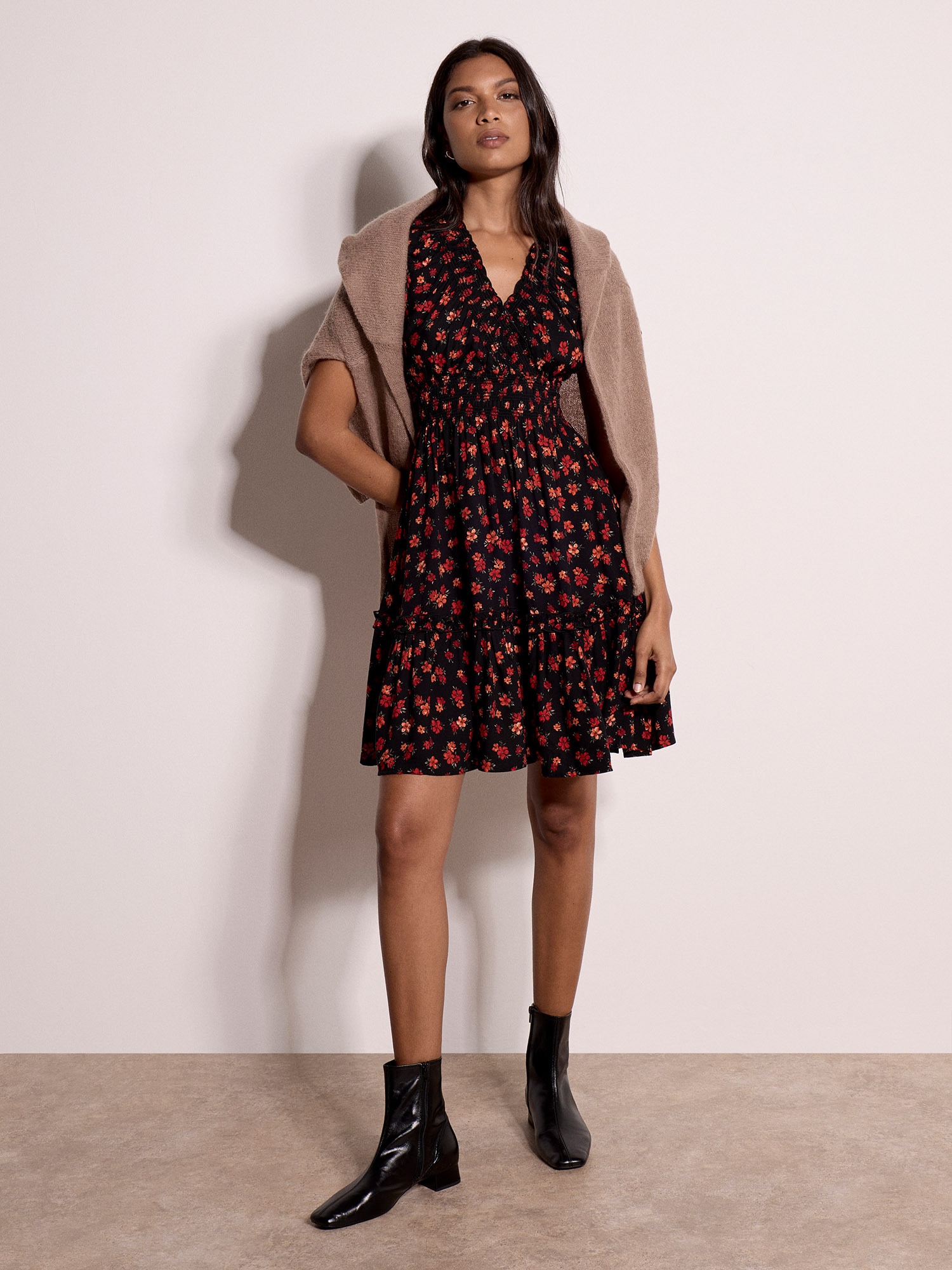 Apricot Minikleid »Minikleid mit Blumenprint« mit Smokarbeit