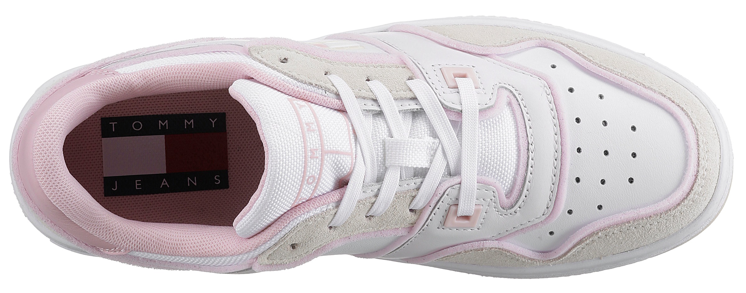 Tommy Jeans Keilsneaker »TOMMY JEANS DECON BASKET LOW CUT« mit Lochung vorne und Logoschriftzug GU11188