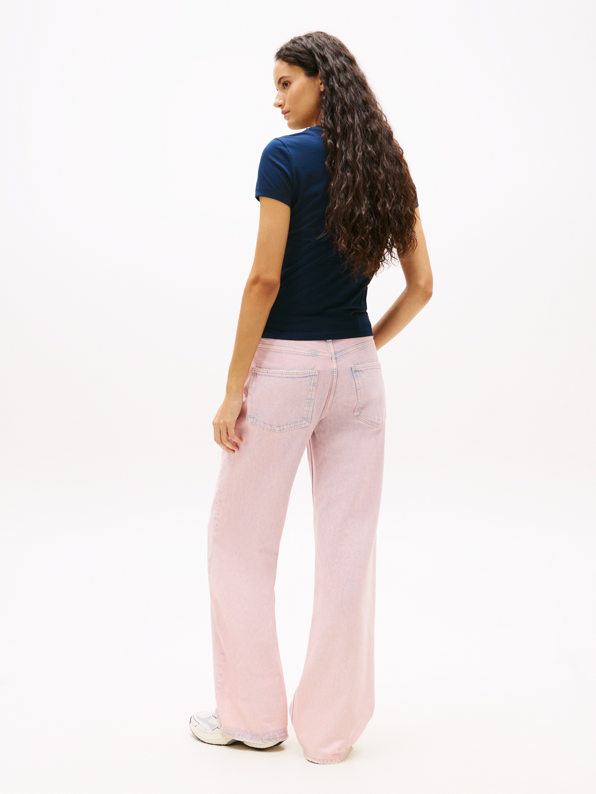 Tommy Jeans Kurzarmshirt »TJW SLIM TOMMY 85 RIB SS TEE« in gerippter Struktur