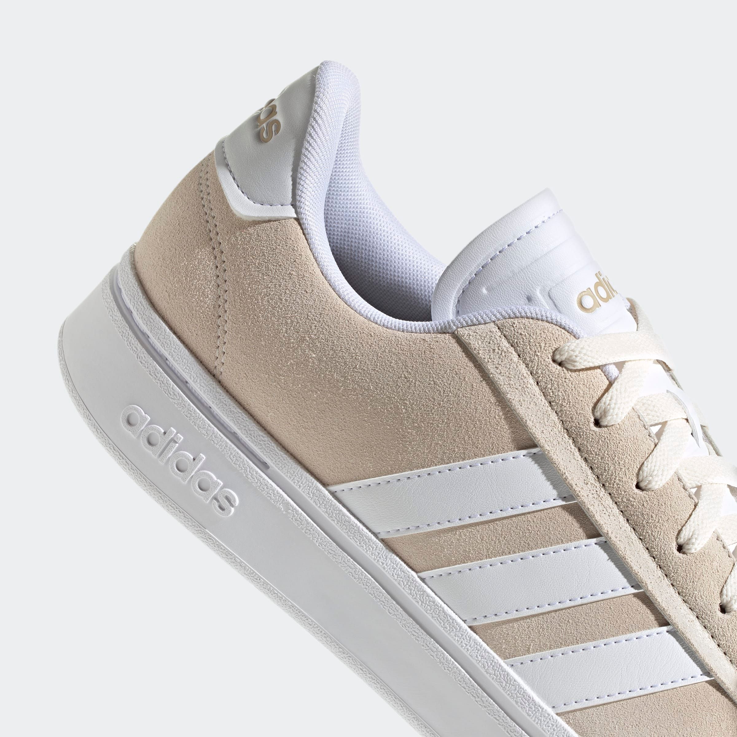 adidas Sportswear Sneaker »GRAND COURT ALPHA«, Design auf den Spuren des adidas Campus