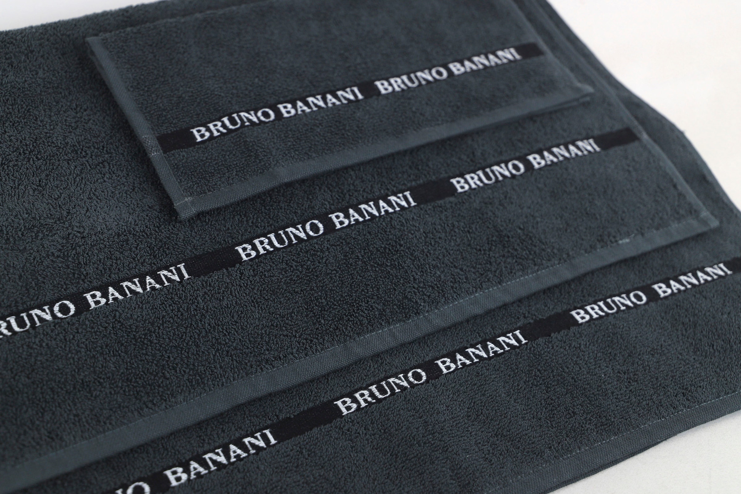 Bruno Banani Handtuch Set »Danny«, Set, 6 tlg., Walkfrottier, mit Logostreifen, einfarbiges Handtuch-Set aus 100% Baumwolle