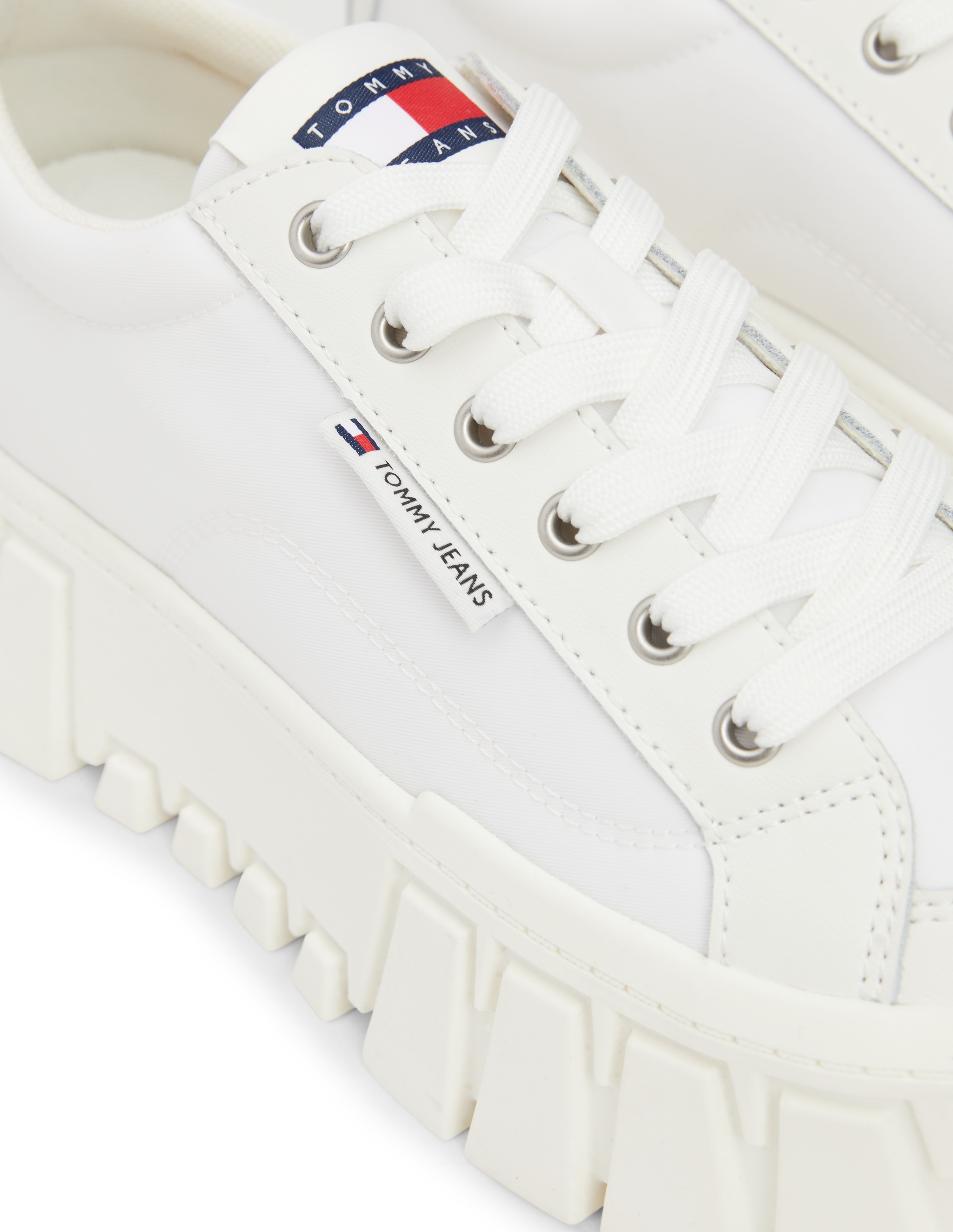 Tommy Jeans Plateausneaker »TJW VULC FLATFORM LC MIX MEDIA«, Freizeitschuh, Halbschuh, Schnürschuh mit derber Sohle