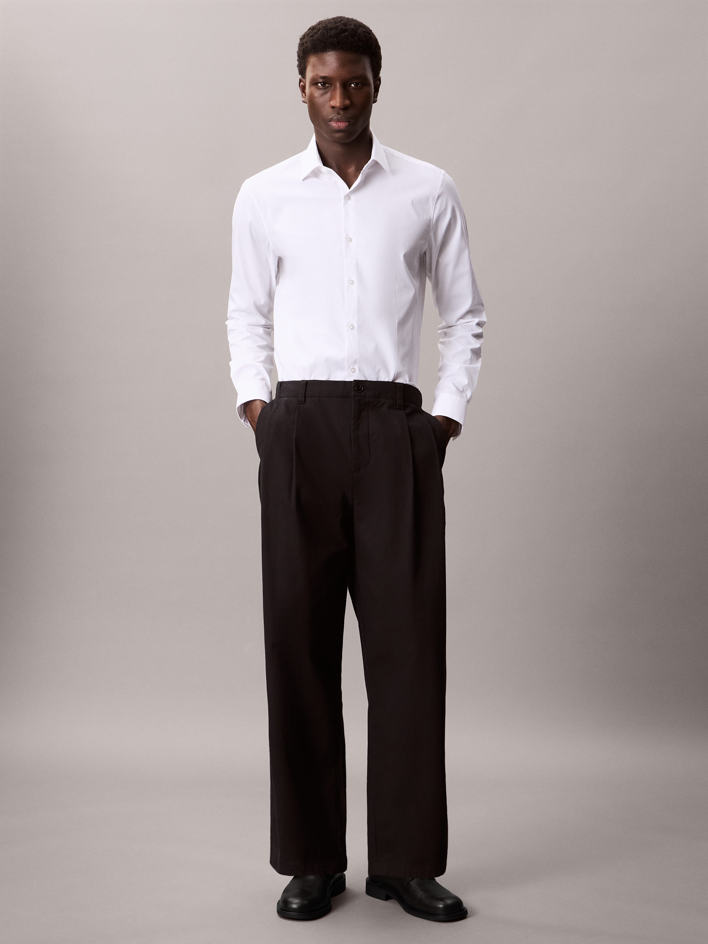 Calvin Klein Businesshemd »SLIM ESNTL POPLIN NOS STR SLD«, Mit Monogramm-Stickerei