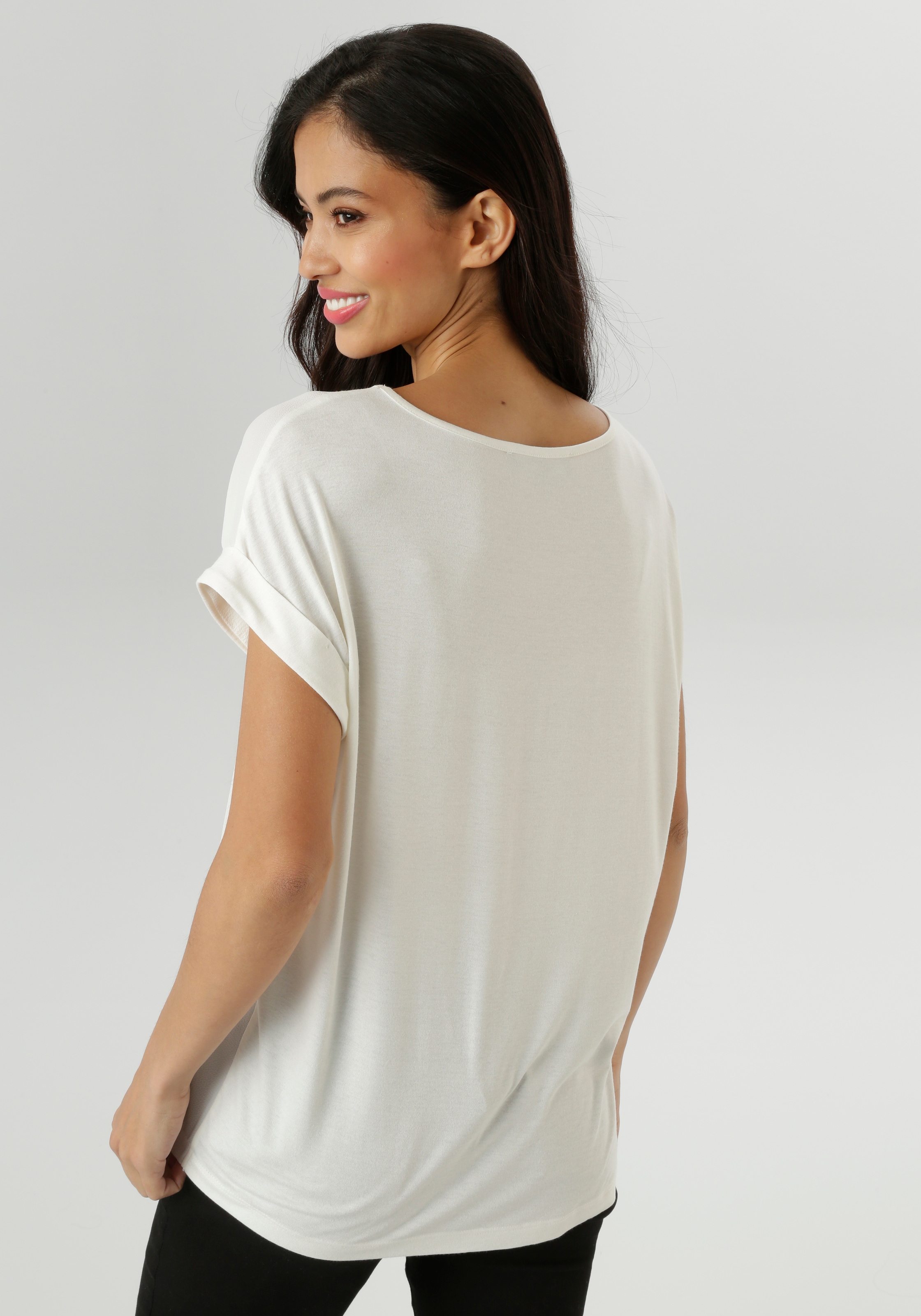 Aniston SELECTED Shirtbluse, mit glänzenden, goldfarbenen Herzen bedruckt - NEUE KOLLEKTION