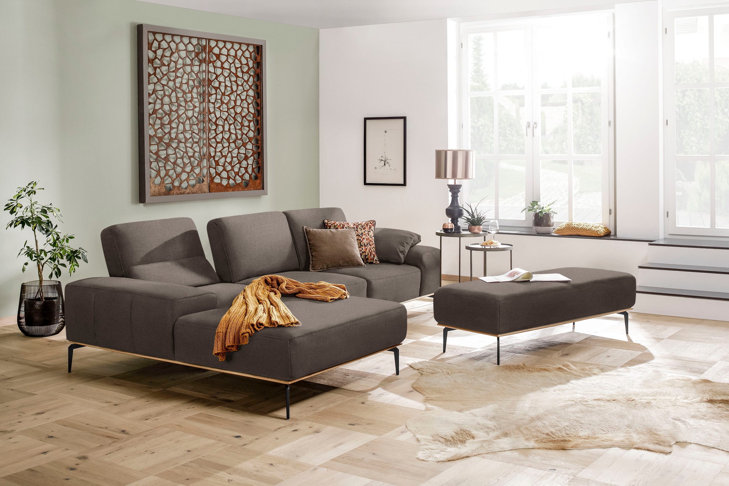 W.SCHILLIG Ecksofa »run, Designsofa mit tollem Sitzkomfort, bequem, L-Form«, mit Holzsockel, Füße in Schwarz pulverbeschichtet, Breite 299 cm