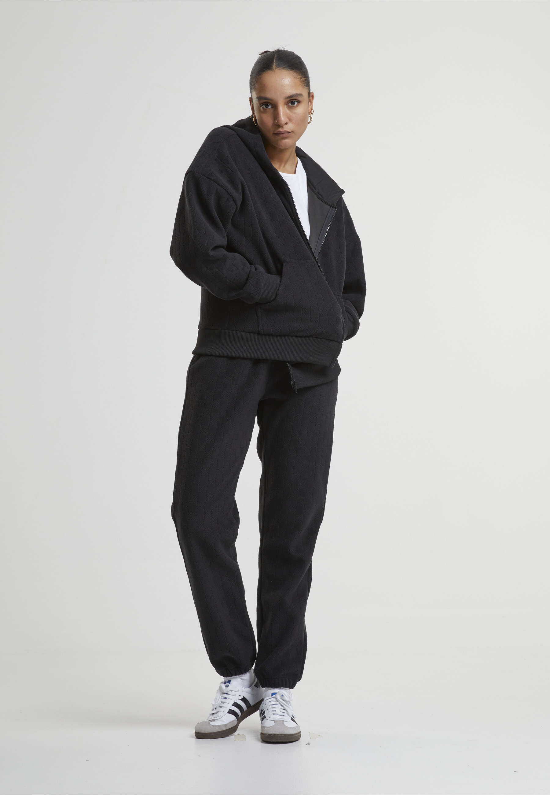 URBAN CLASSICS Sweatjacke »Urban Classics Ladies Jacquard Velvet Oversized Zip Hoody«