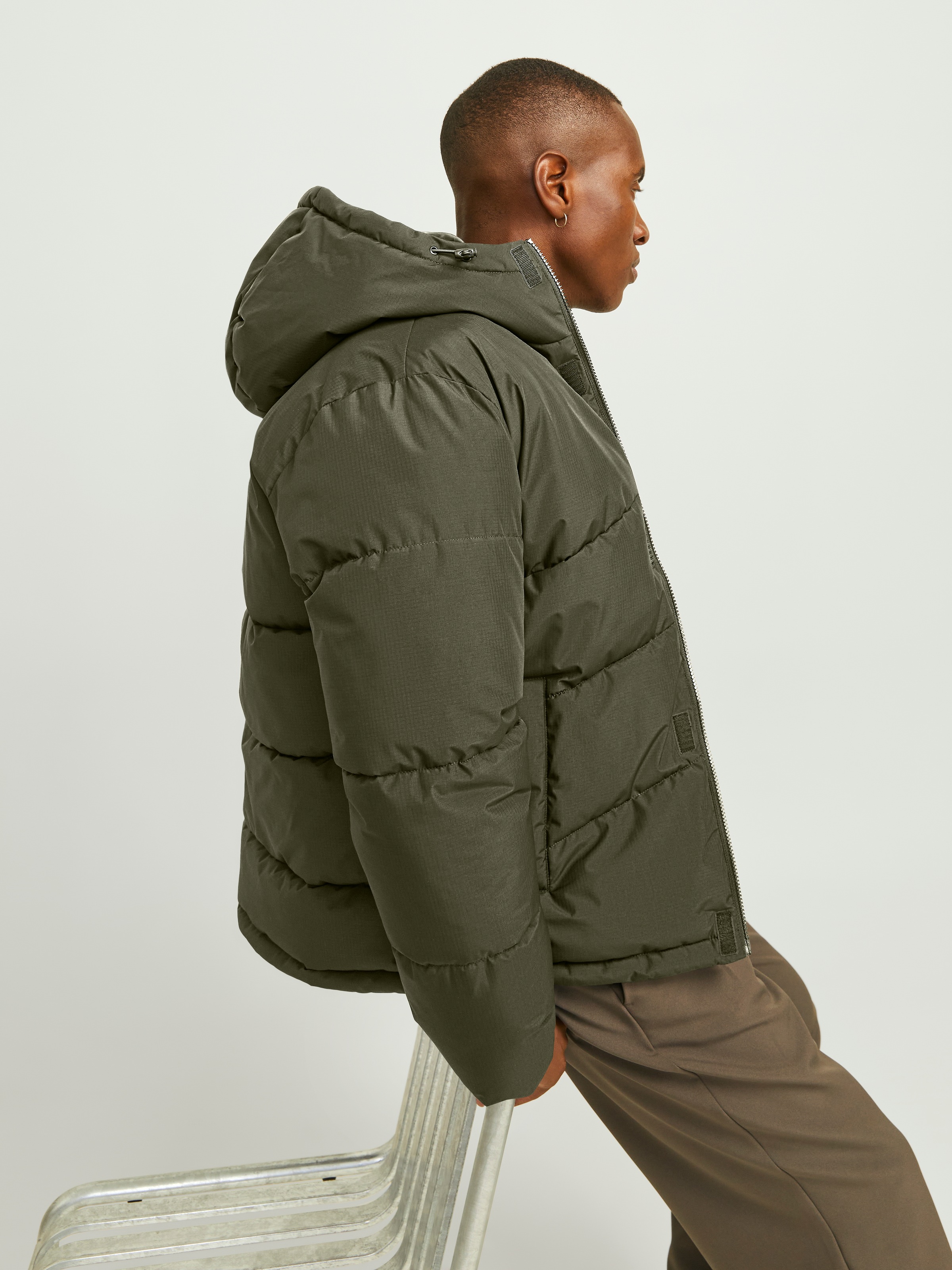 Jack & Jones Steppjacke "JJWORLD PUFFER JACKET", mit Kapuze günstig online kaufen