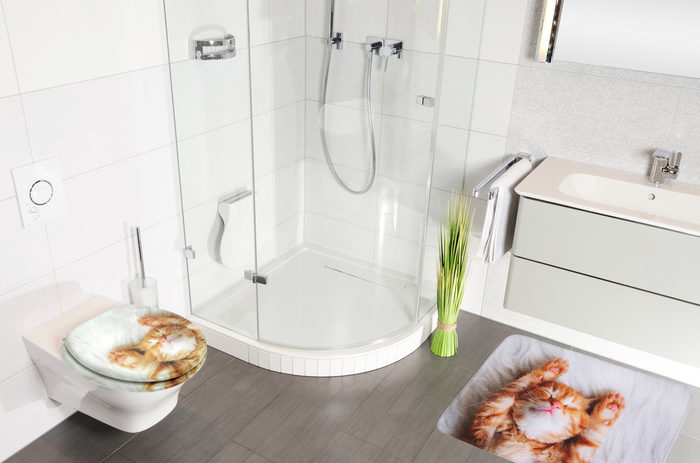 Sanilo Badaccessoire-Set »Lilly«, (Komplett-Set, 3 tlg.), bestehend aus WC-Sitz, Badteppich und Waschbeckenstöpsel