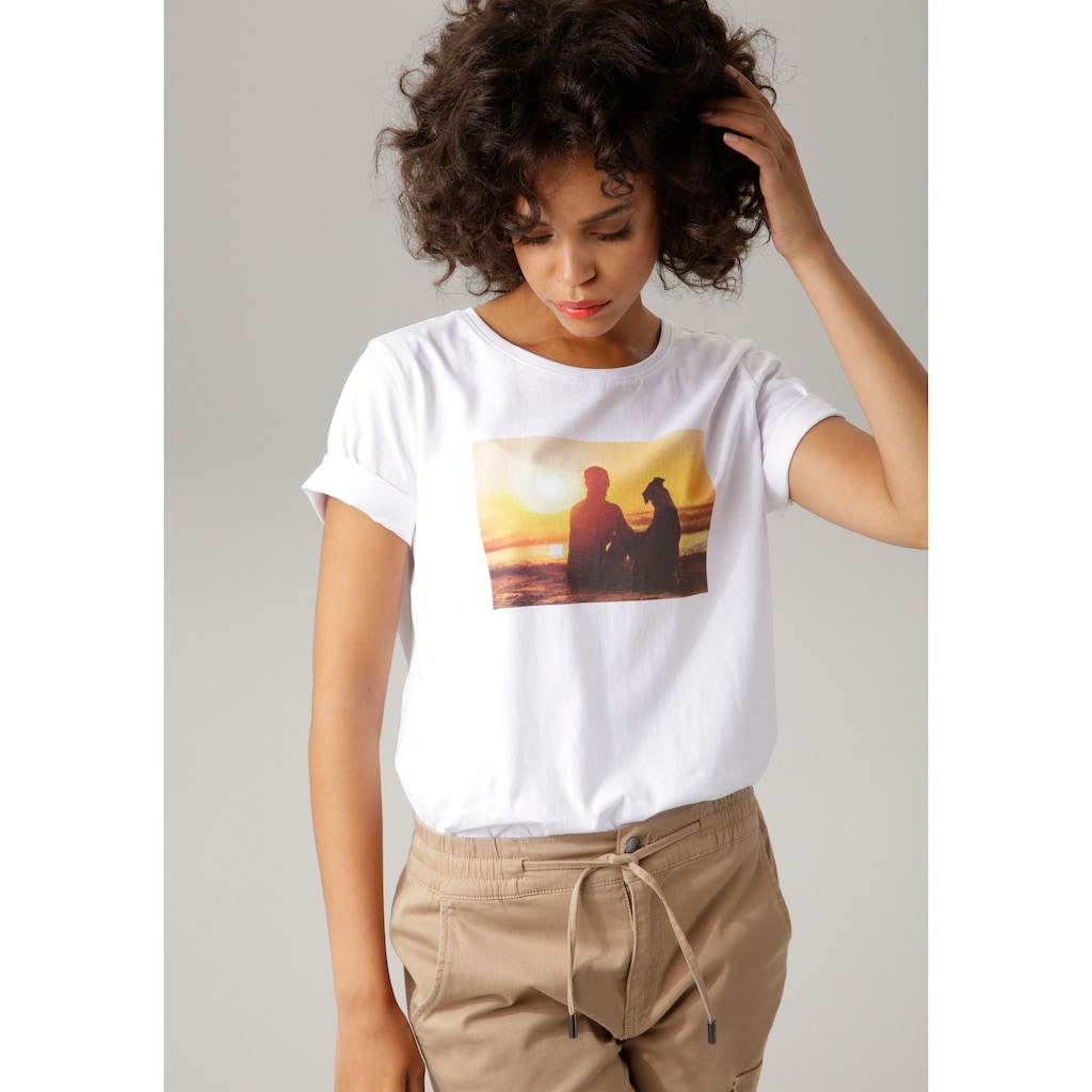 Aniston CASUAL Print-Shirt Frontdruck mit romantischem Sonnenuntergang
