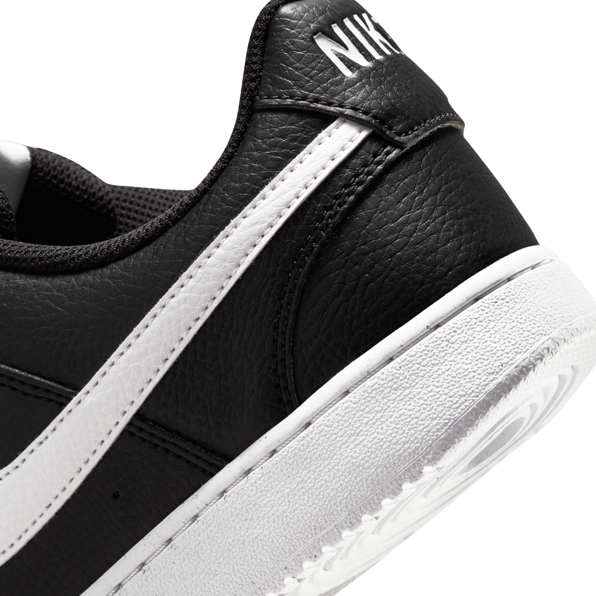 Nike Sportswear Sneaker »COURT VISION LOW NEXT NATURE«, Design auf den Spuren des Air Force 1