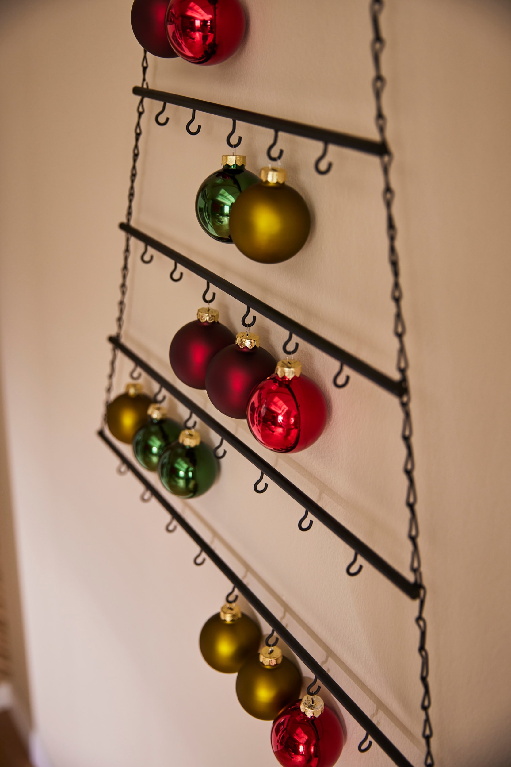 CHRISTMAS GOODS by Inge Dekobaum »Weihnachtsdeko, Wandbaum zum Hängen, aus Metall« Höhe ca. 122 cm, Hängedeko für Weihnachten