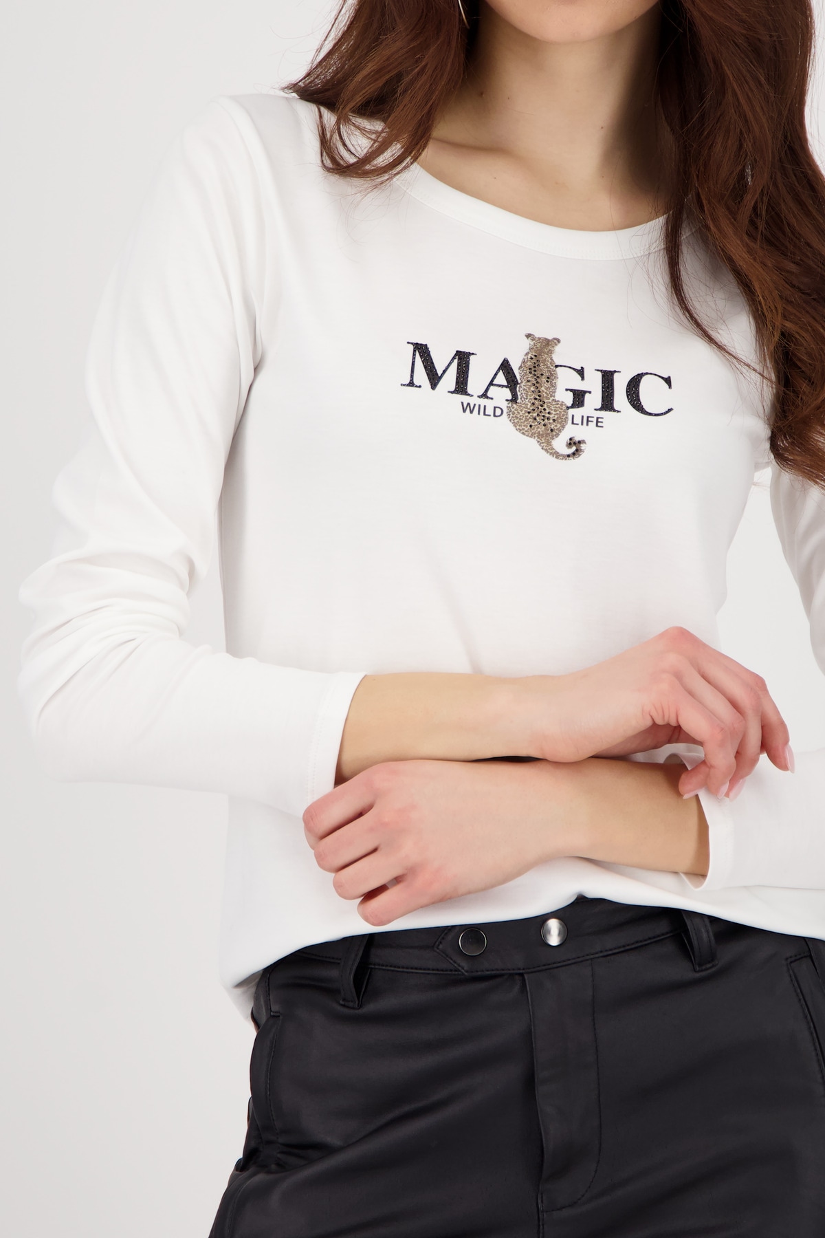 Monari Langarmshirt »Shirt Leo + Schrift«, Mit Rundhalsausschnitt