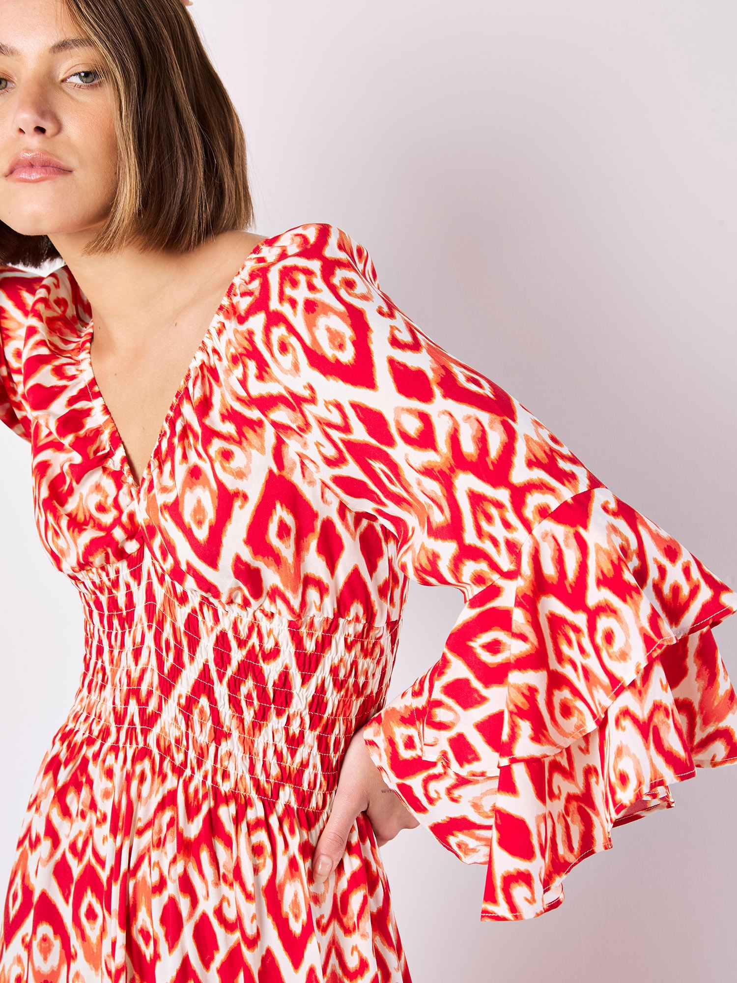 Apricot Maxikleid »Swirl Smock Maxikleid« mit Rüschenärmeln