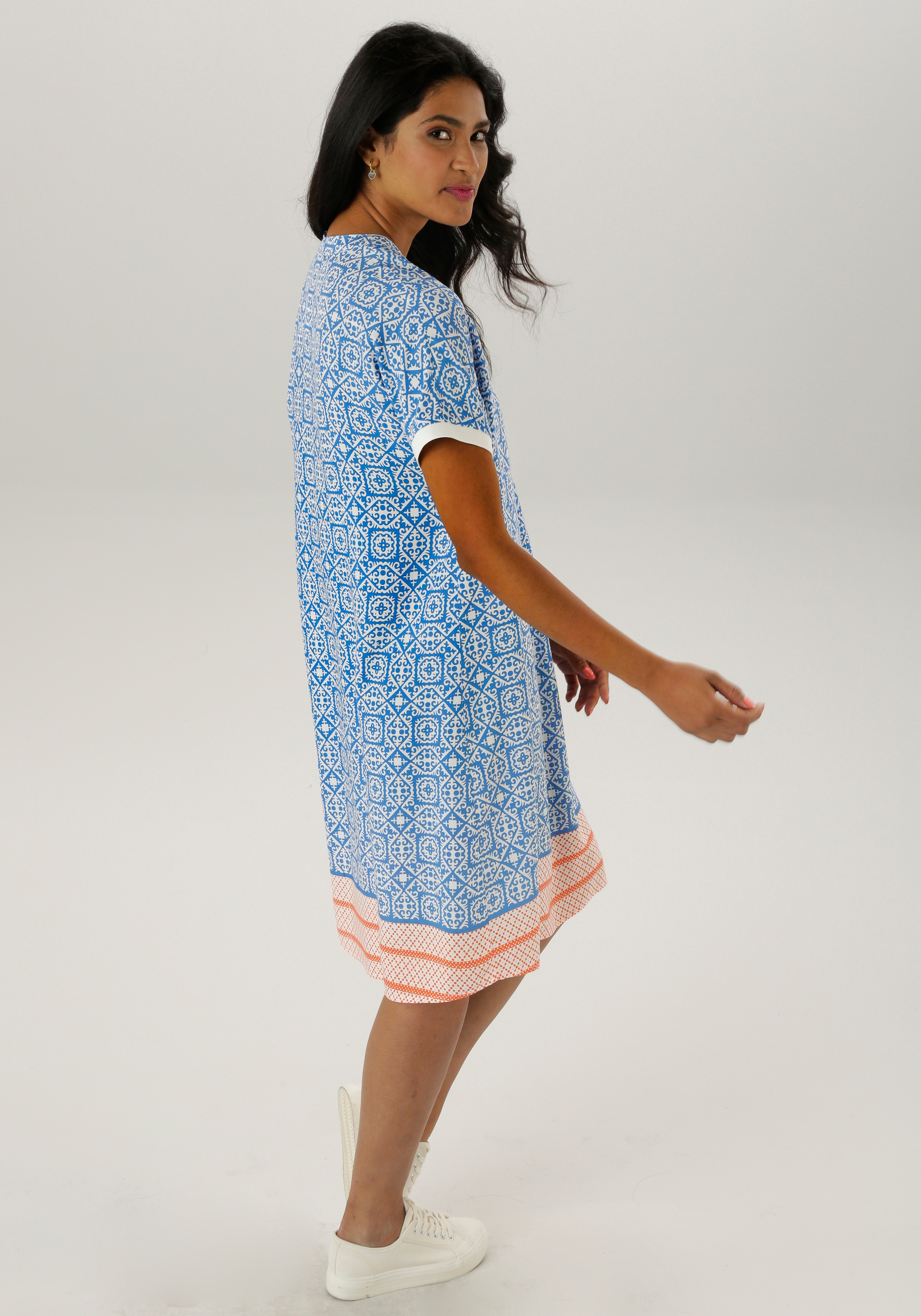 Aniston SELECTED Blusenkleid, mit farbharmonischen Ornamenten-Musterung günstig online kaufen