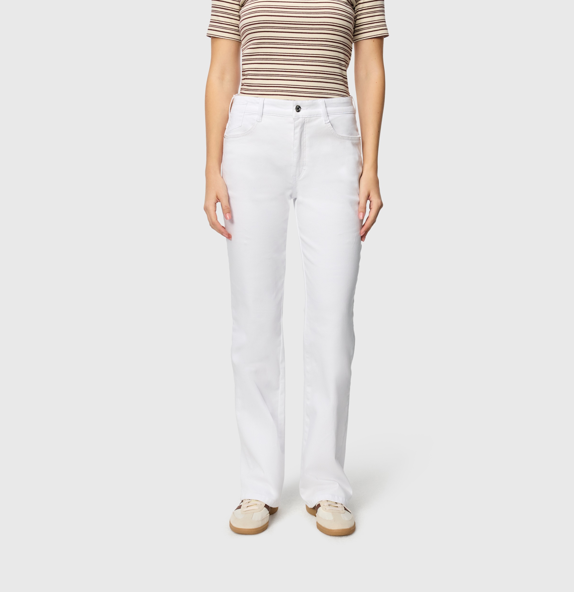 MAC Bootcut-Jeans "LAURA" Figurformende Denim-Qualität