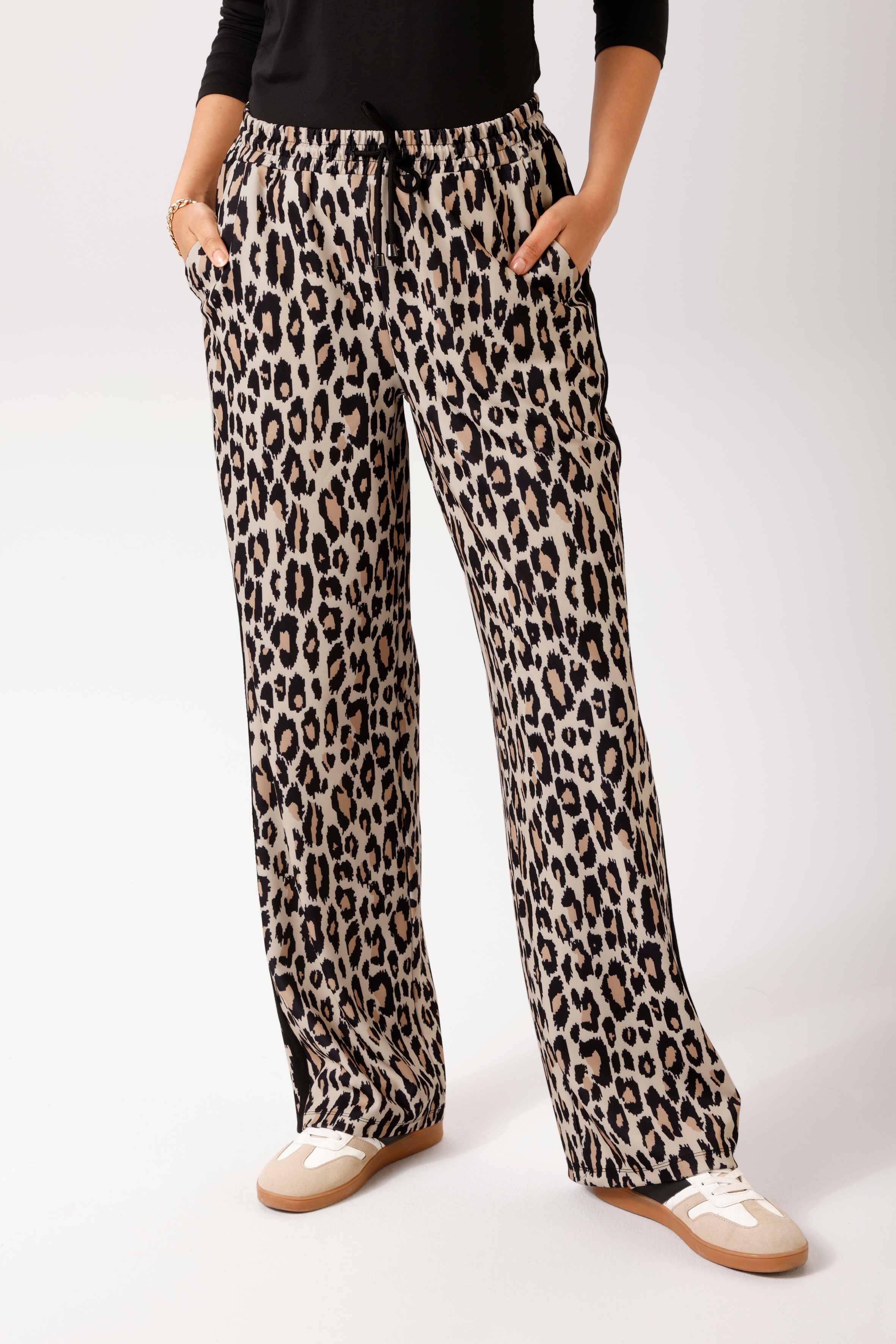 Aniston CASUAL Schlupfhose im trendigen Leo-Muster - jedes Teil ein Unikat - NEUE KOLLEKTION
