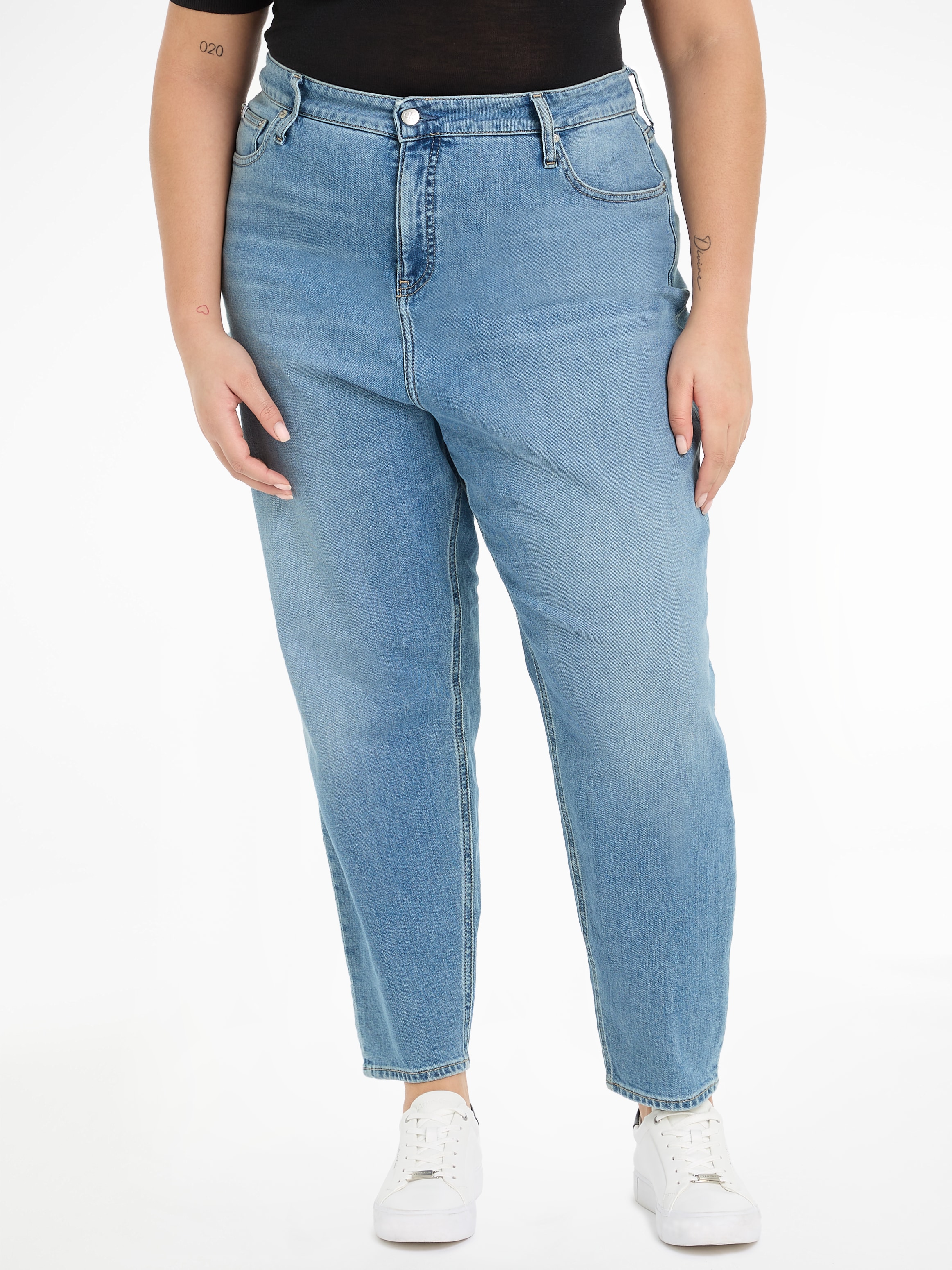 Calvin Klein Jeans Plus Mom-Jeans »MOM JEAN PLUS«, Große Größen Jeans wird in Weiten angeboten