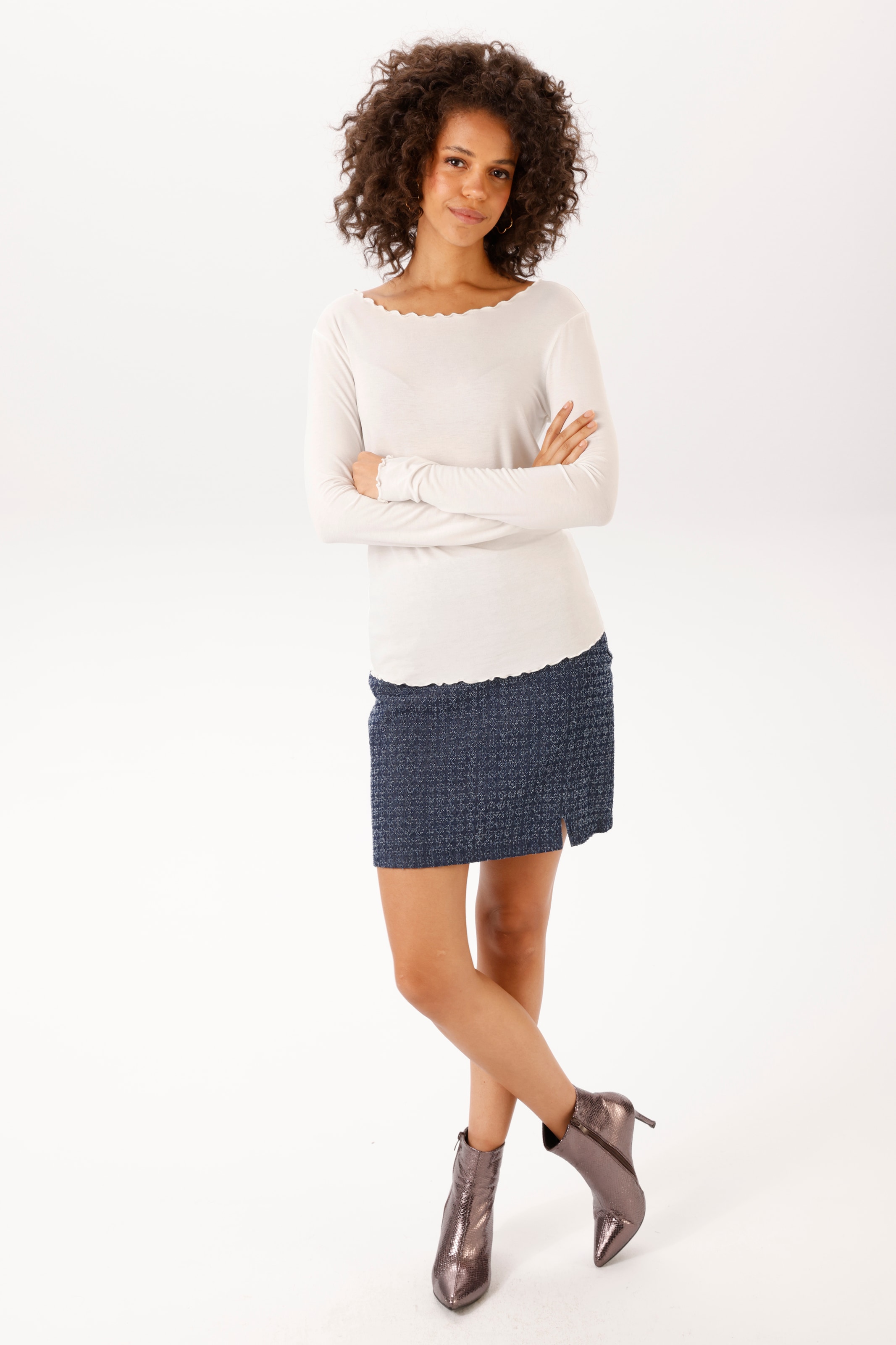 Aniston CASUAL Langarmshirt mit gewellten Abschlüssen - NEUE KOLLEKTION