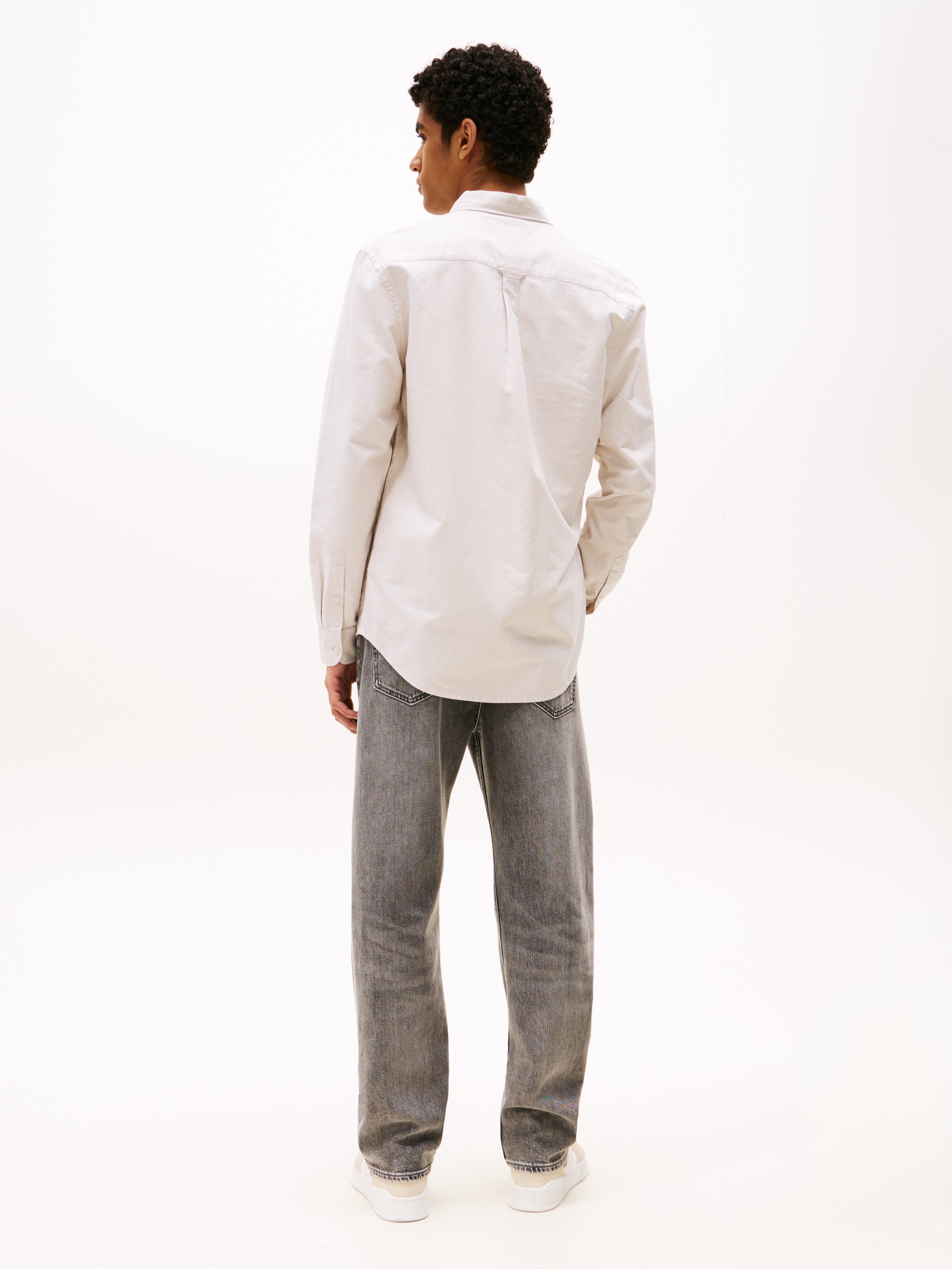 Tommy Jeans Langarmhemd »TJM REG OXFORD SHIRT EXT«, Mit Rundhalsausschnitt