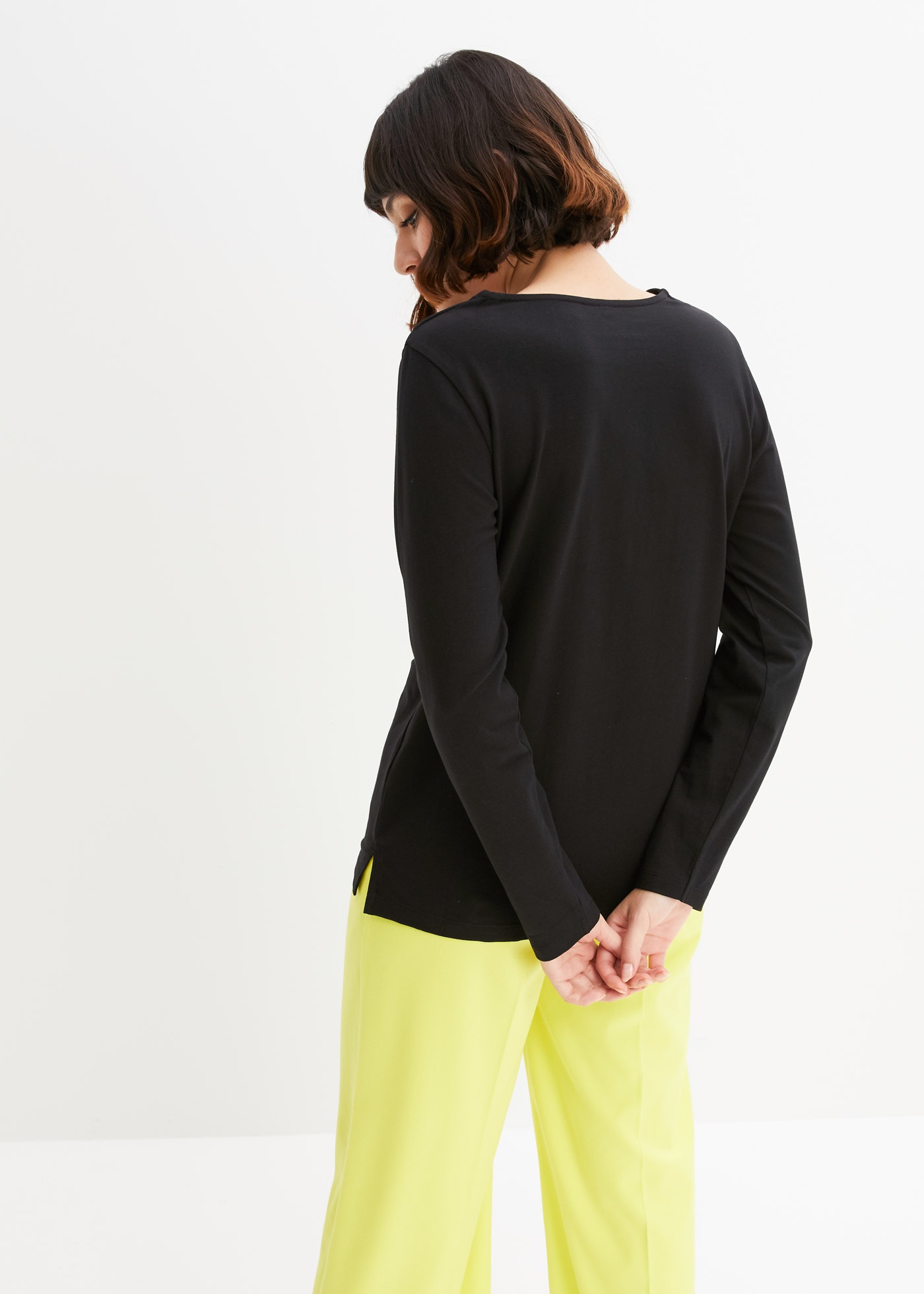 bonprix Langarmshirt bequeme Passform, Langarm-Design, mit Ösen-Details günstig online kaufen